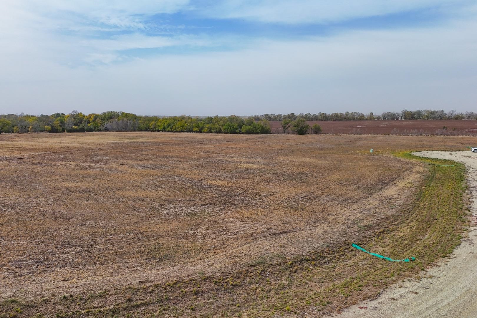 7.3 +/- Acres On SW 220th Douglass KS 67039