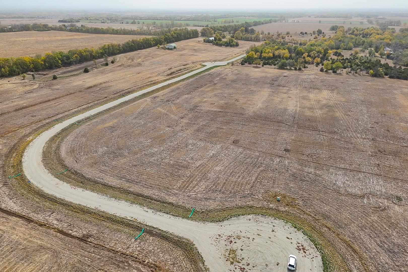 7.3 +/- Acres On SW 220th Douglass KS 67039