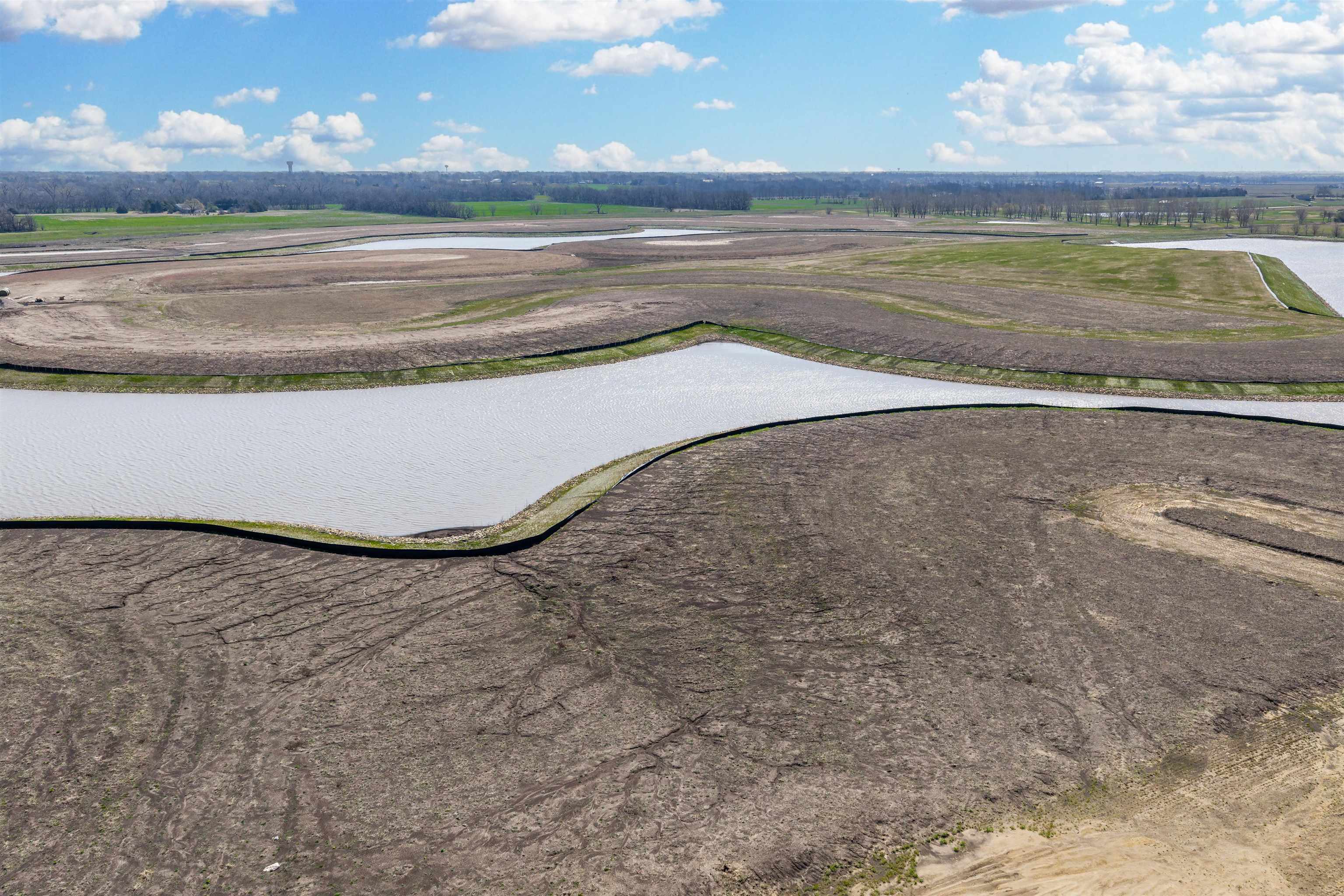 Lot 10 Blk B Harvest Place Addition Valley Center KS 67147
