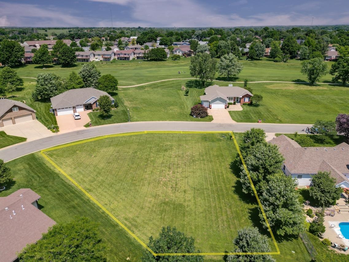 607 Quail Nest Road Winfield KS 67156