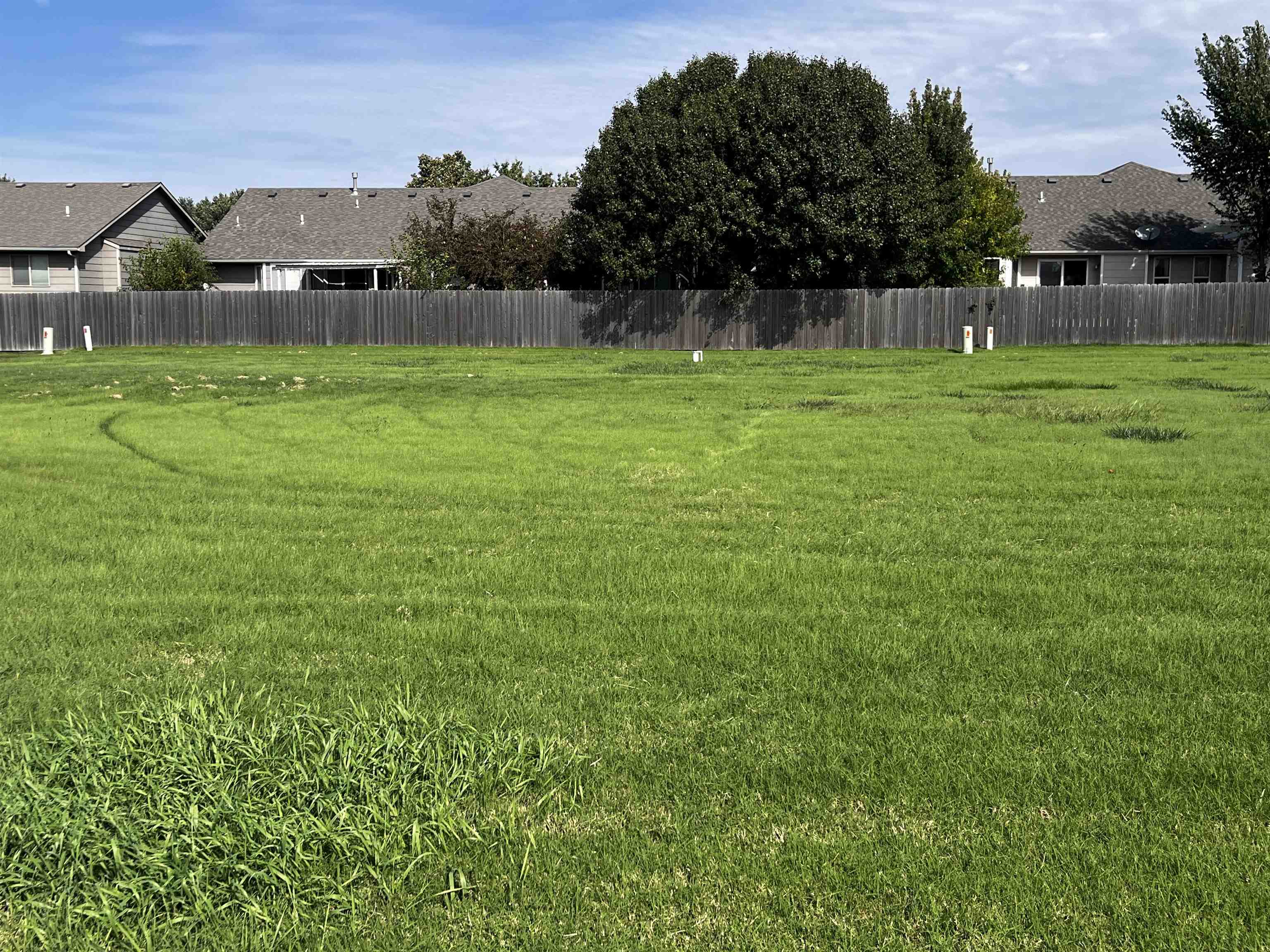 1208 Lazy Creek Court Newton KS 67114