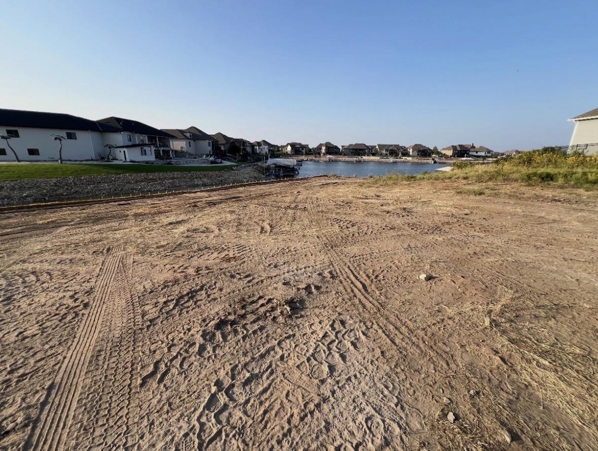 4524 W Shoreline Wichita KS 67205