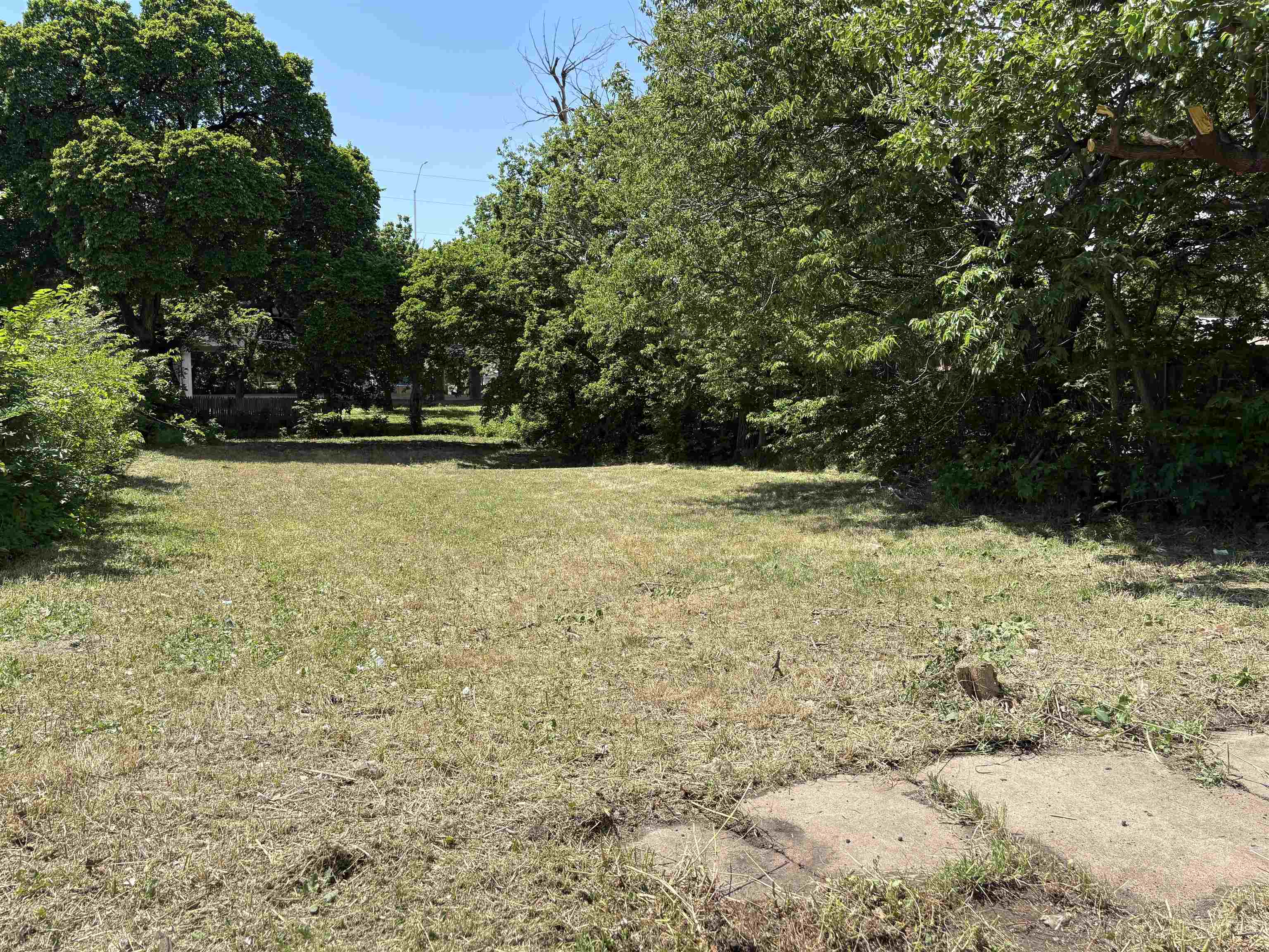 427 N Minnesota Wichita KS 67214