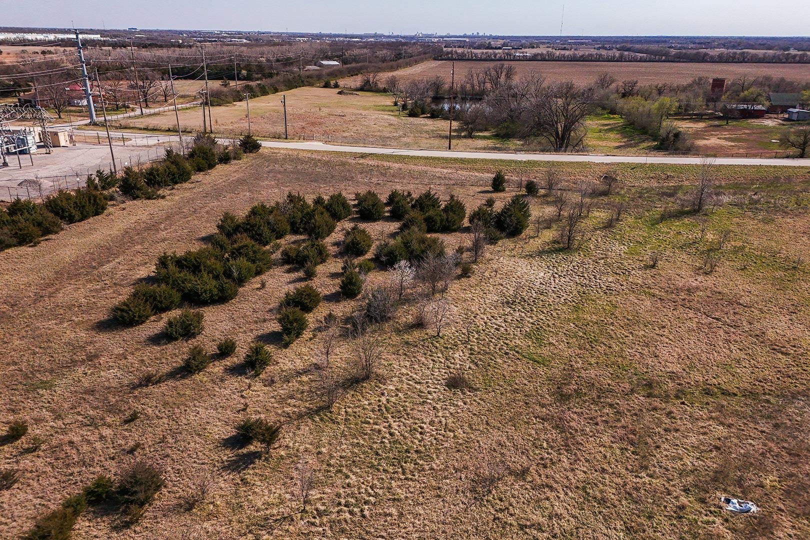 5+/- Acres E Ford Street Valley Center KS 67147
