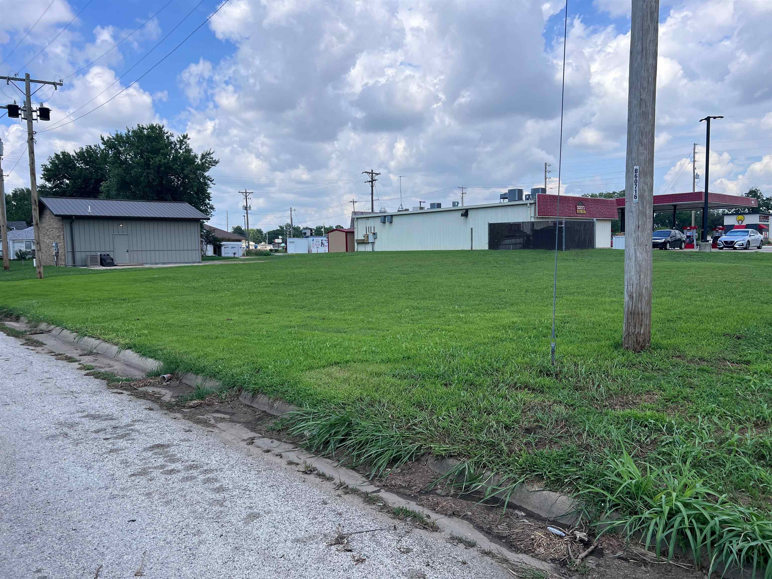 1422 N 1st Street Arkansas City KS 67005