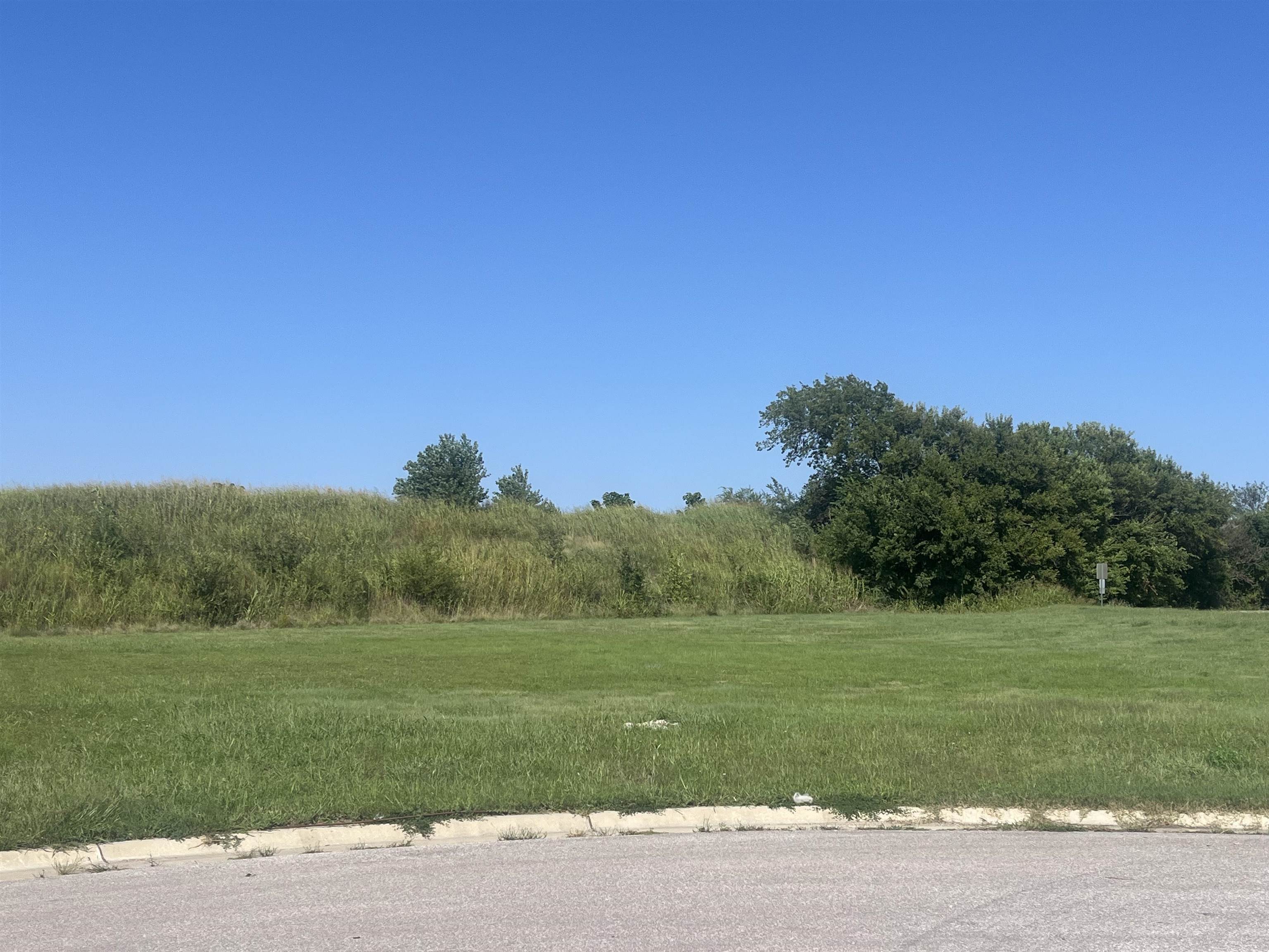4642 W Emerald Bay Court Wichita KS 67205