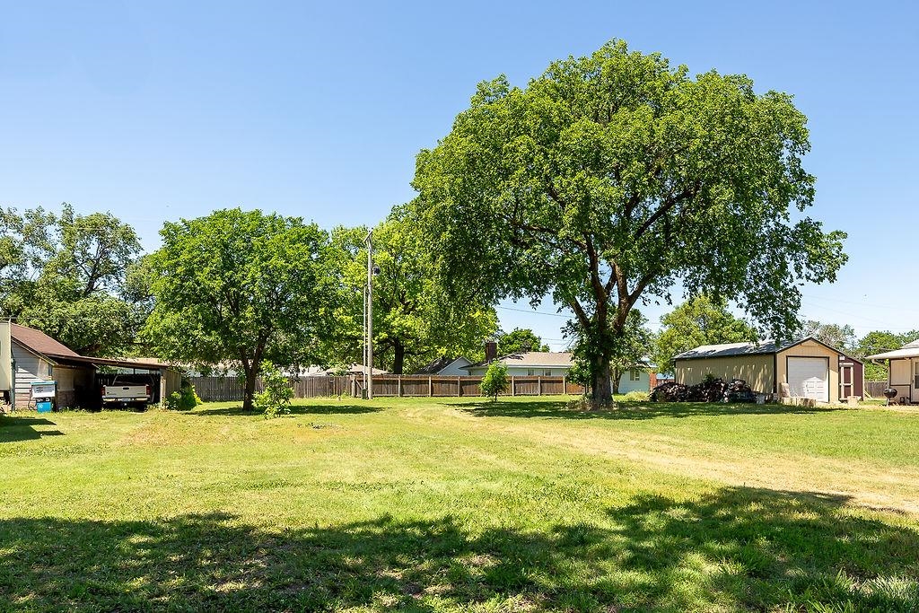 117 N Wichita Bentley KS 67016