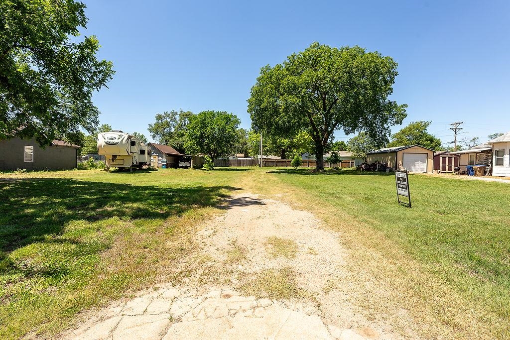 117 N Wichita Bentley KS 67016