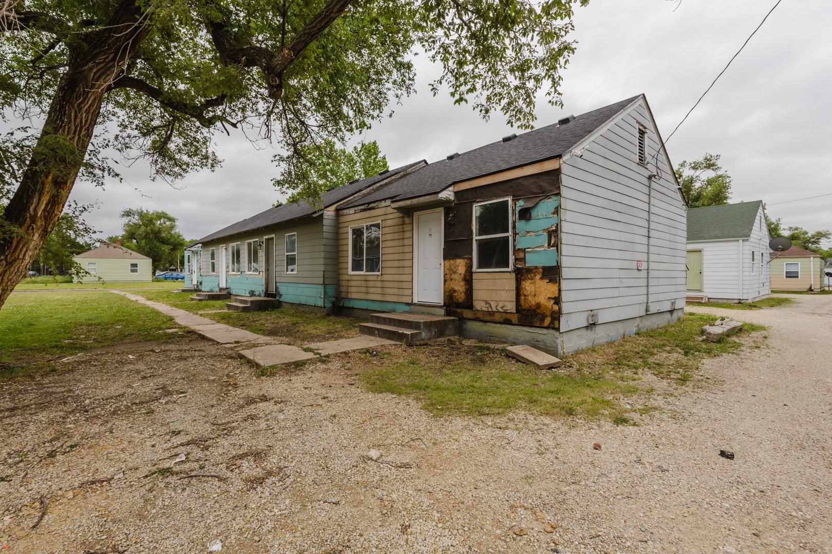 729 Sylvan Wichita KS 67218