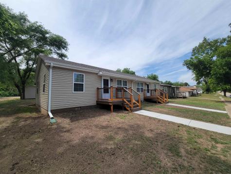 914 N Blaine Wellington KS 67152