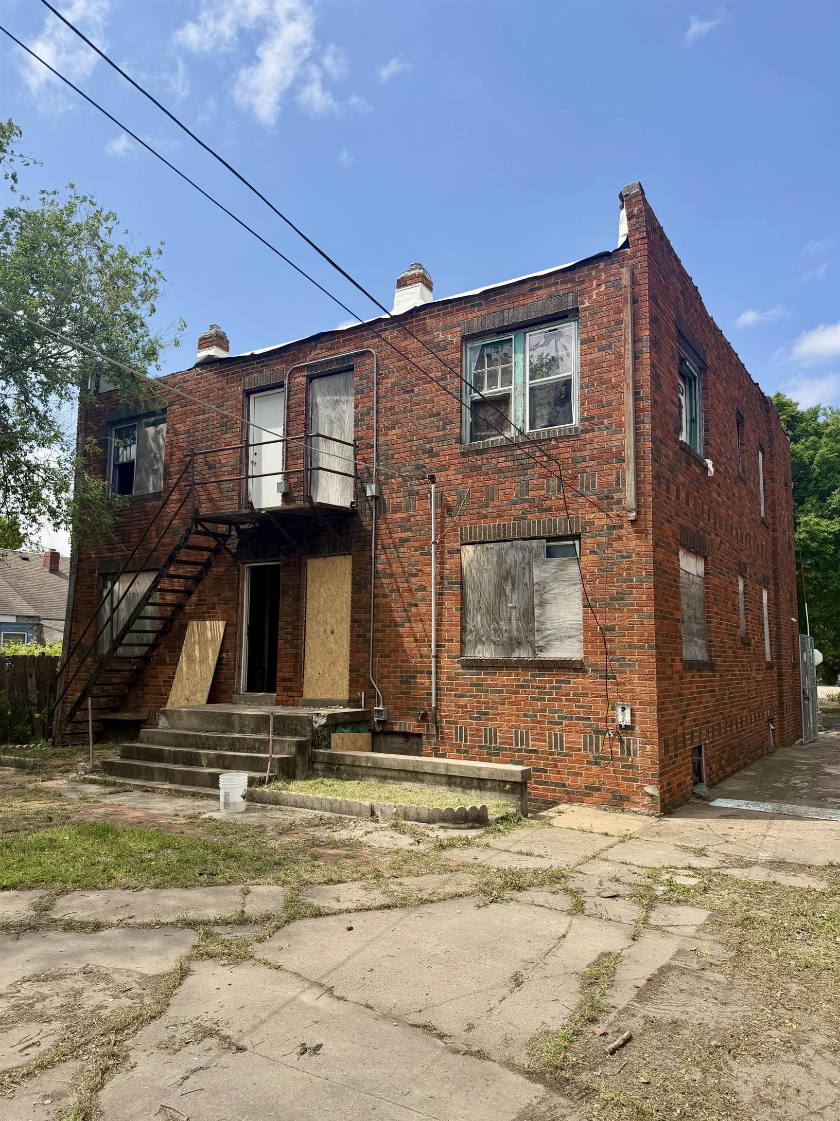 432 N Minnesota Wichita KS 67214