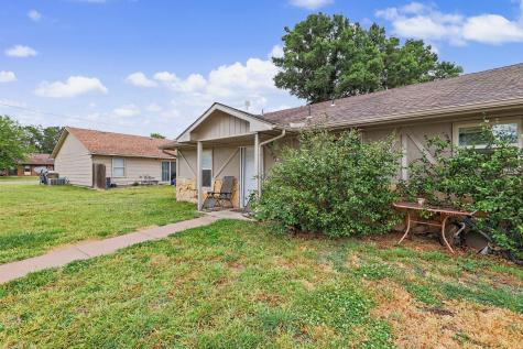 202-204 S Elm Street Douglass KS 67039