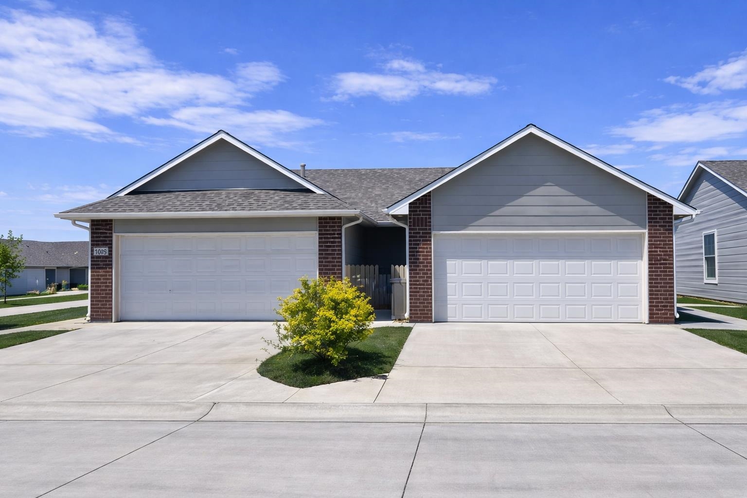 5406-5408 N Colburn Street Bel Aire KS 67220