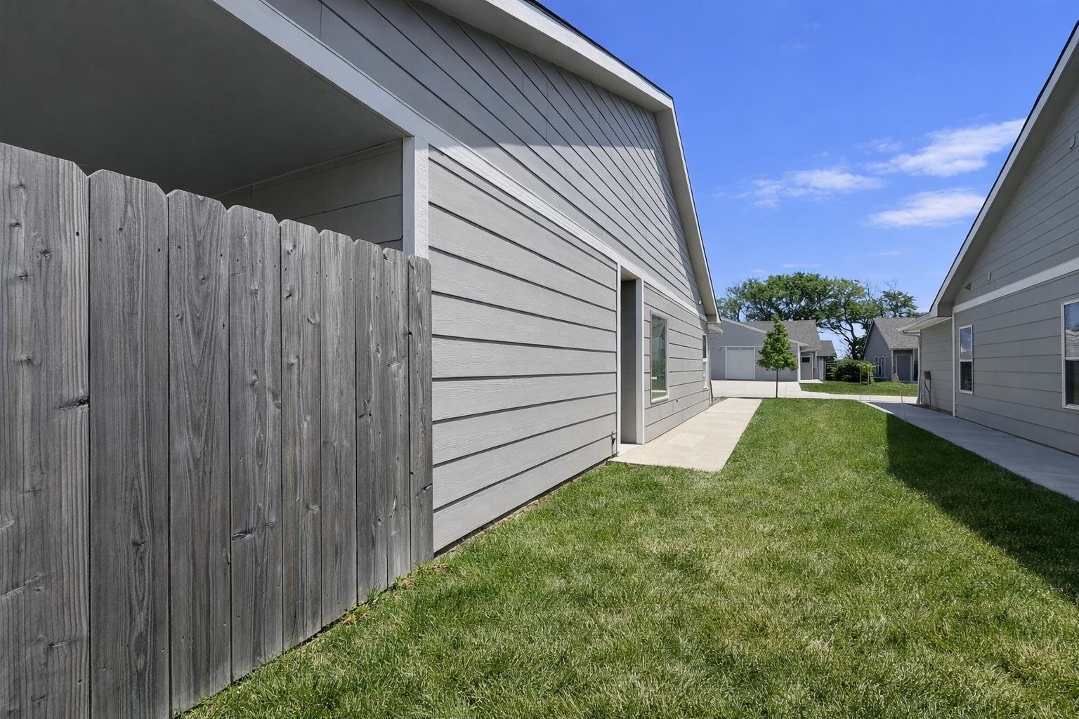 5406-5408 N Colburn Street Bel Aire KS 67220