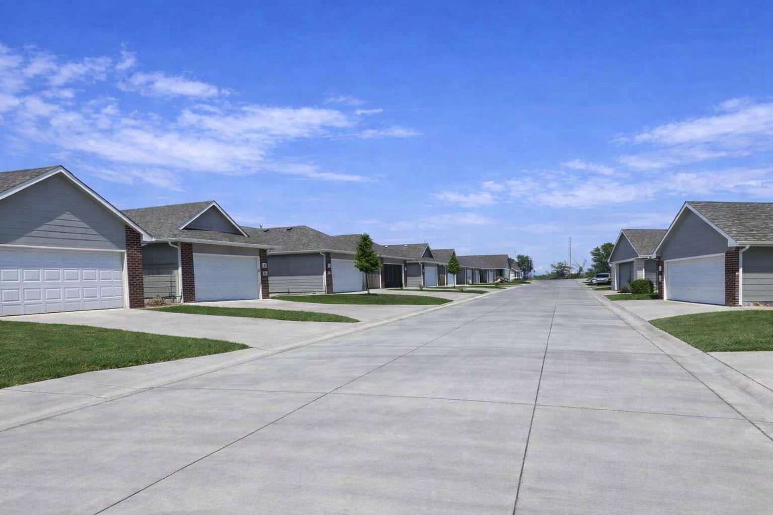 5406-5408 N Colburn Street Bel Aire KS 67220