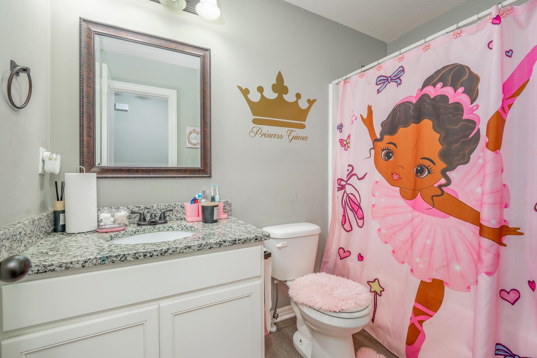 5326-5328 N Cypress Street Bel Aire KS 67226