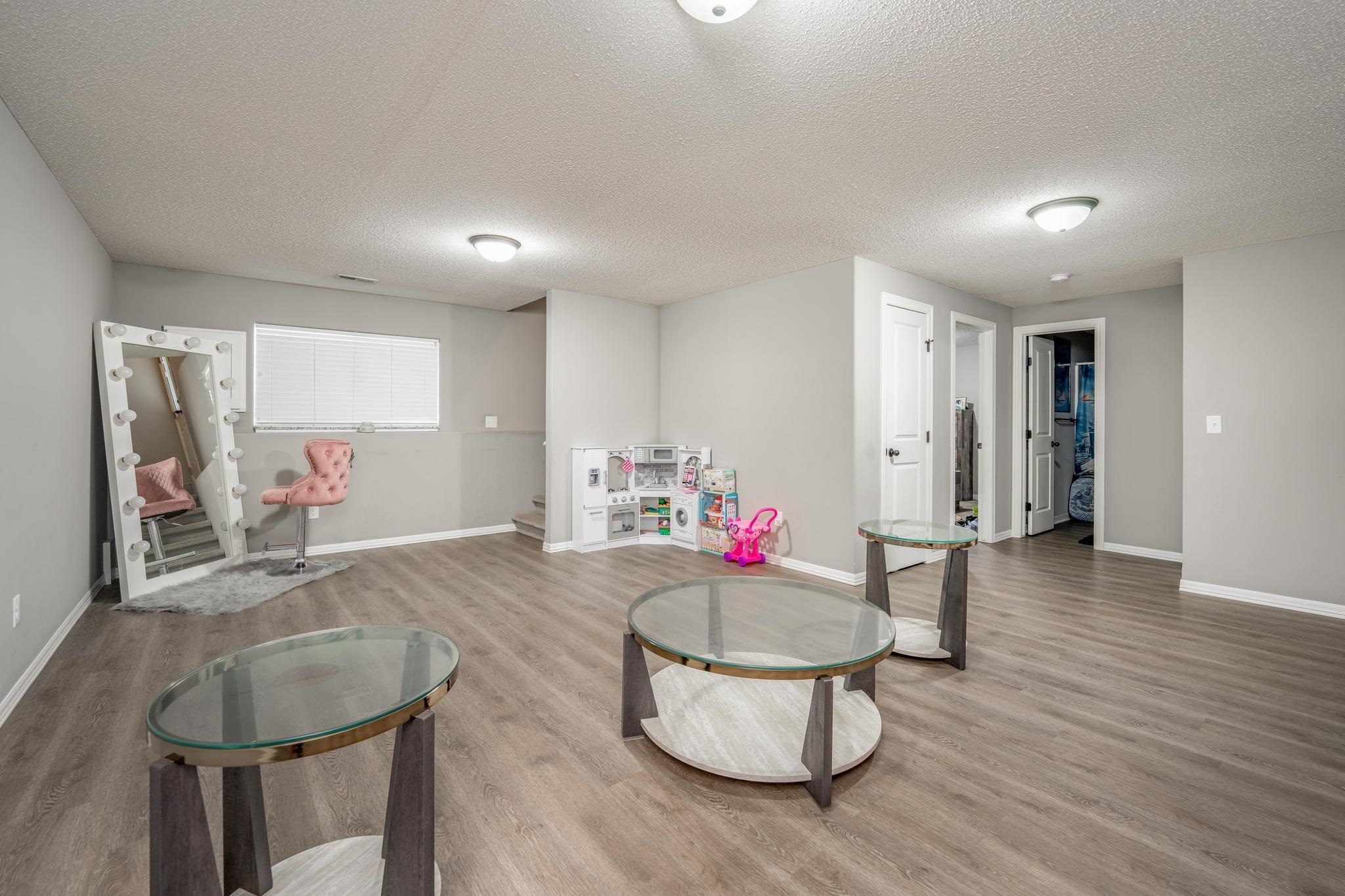 5326-5328 N Cypress Street Bel Aire KS 67226
