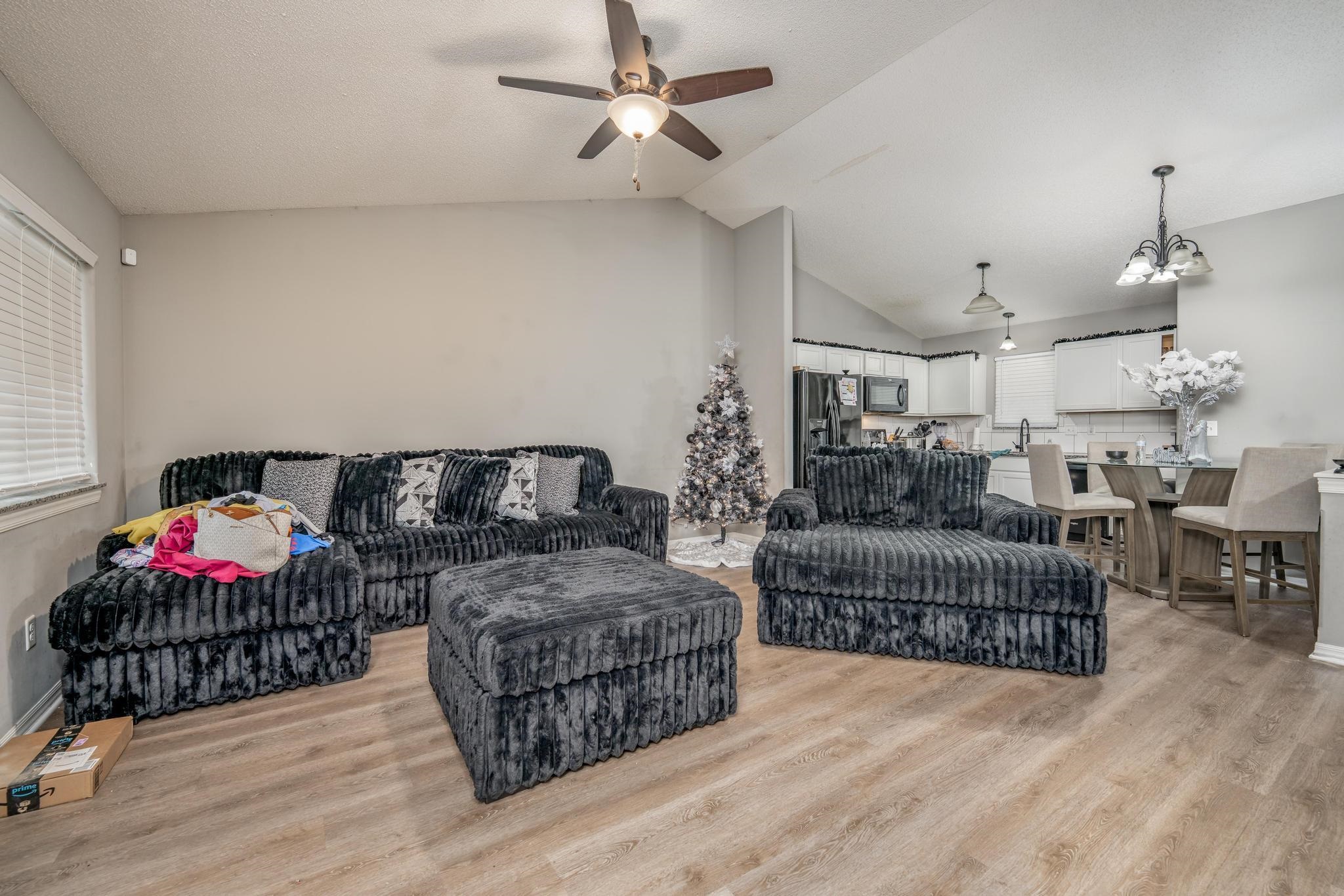 5326-5328 N Cypress Street Bel Aire KS 67226