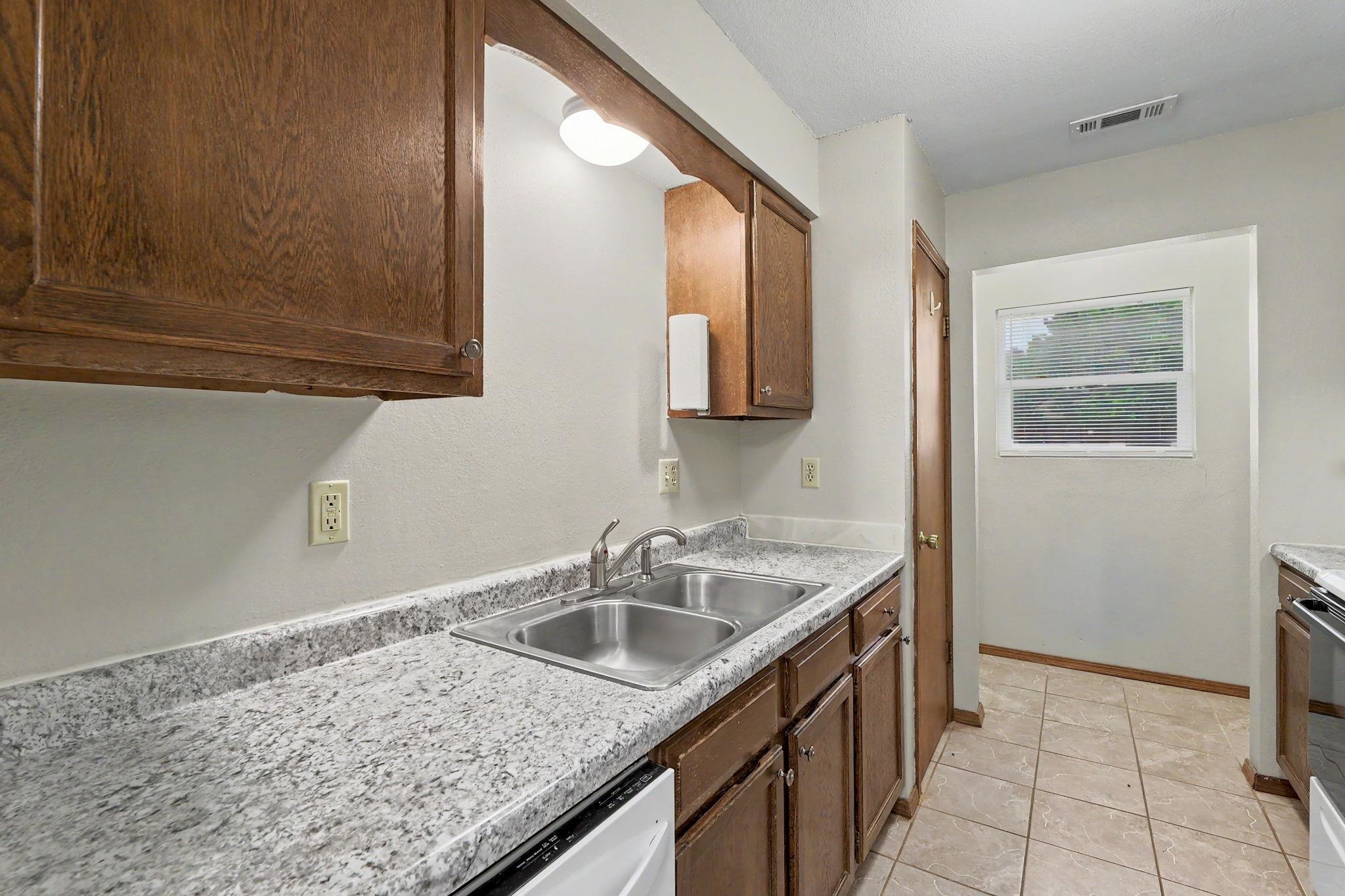 809-811 E 2nd Street Douglass KS 67039