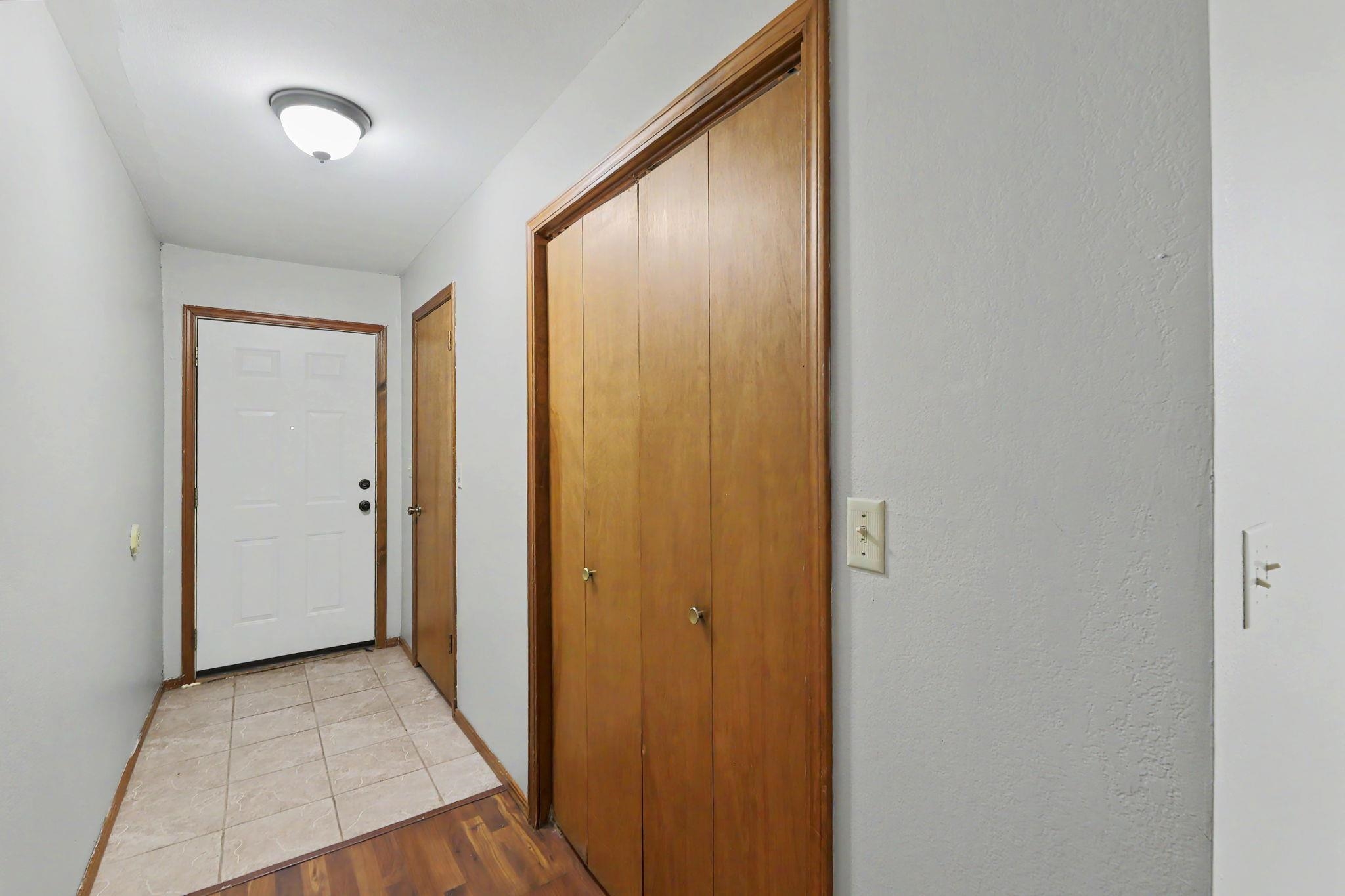 809-811 E 2nd Street Douglass KS 67039
