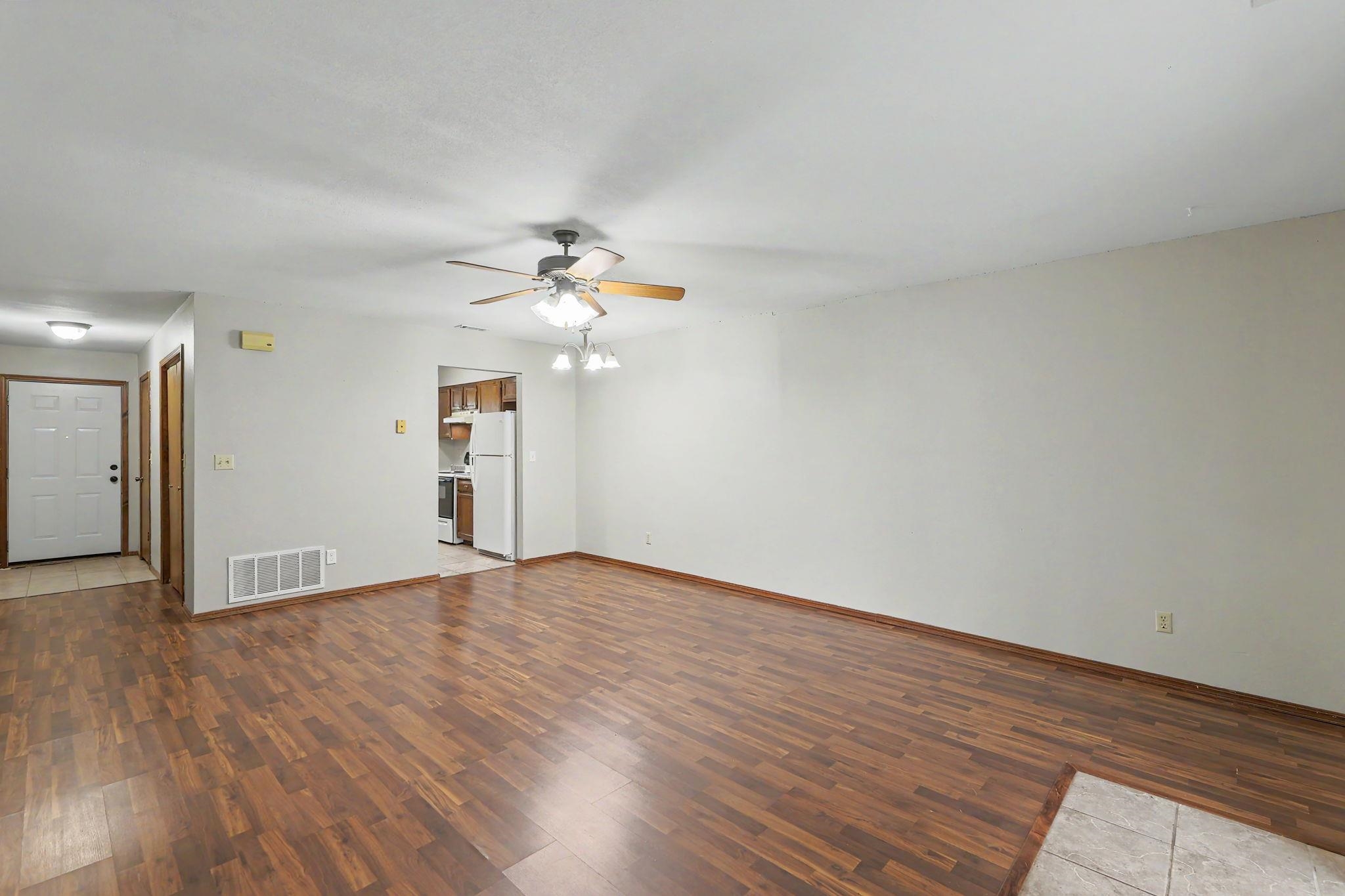 809-811 E 2nd Street Douglass KS 67039