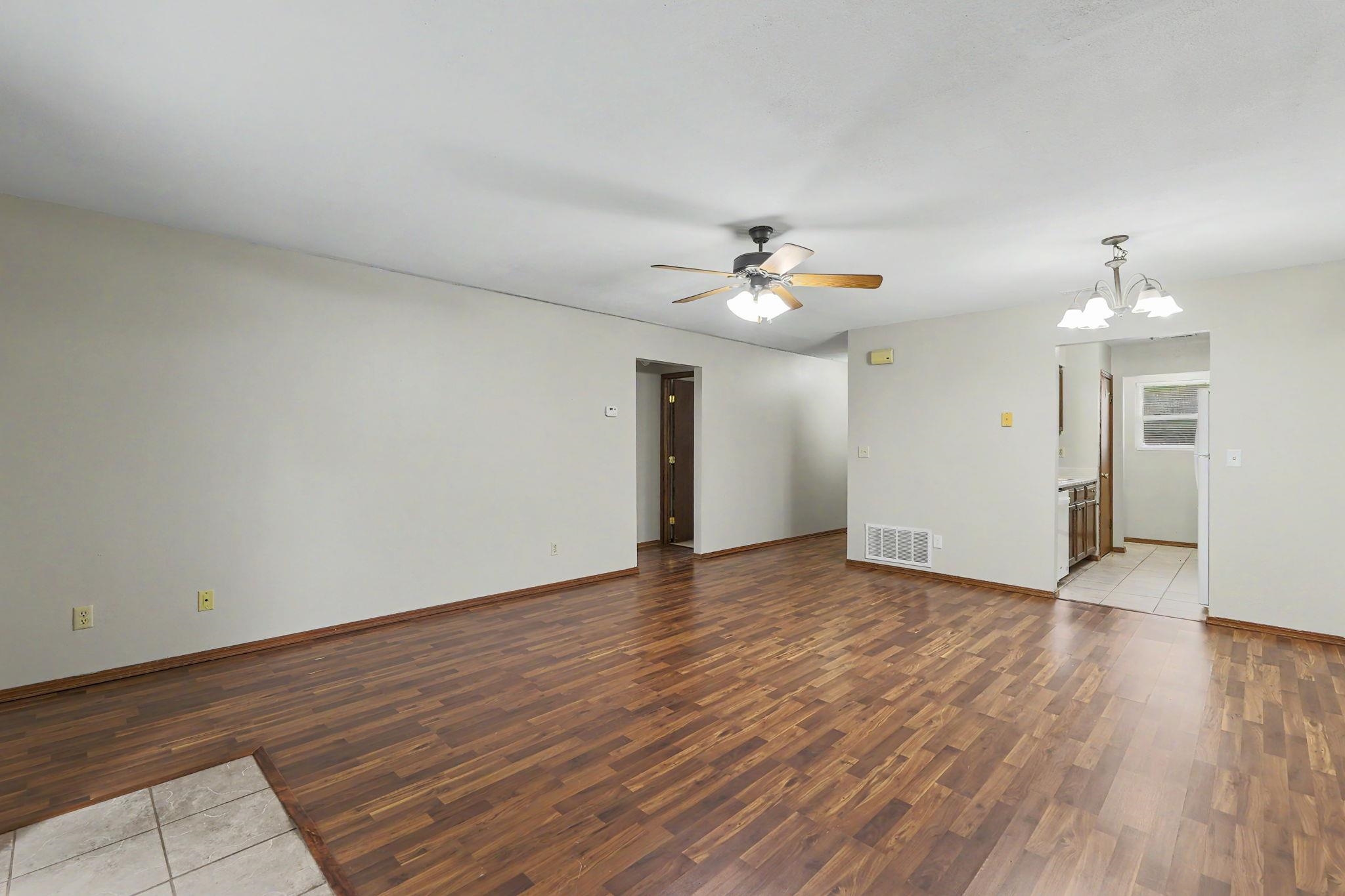 809-811 E 2nd Street Douglass KS 67039
