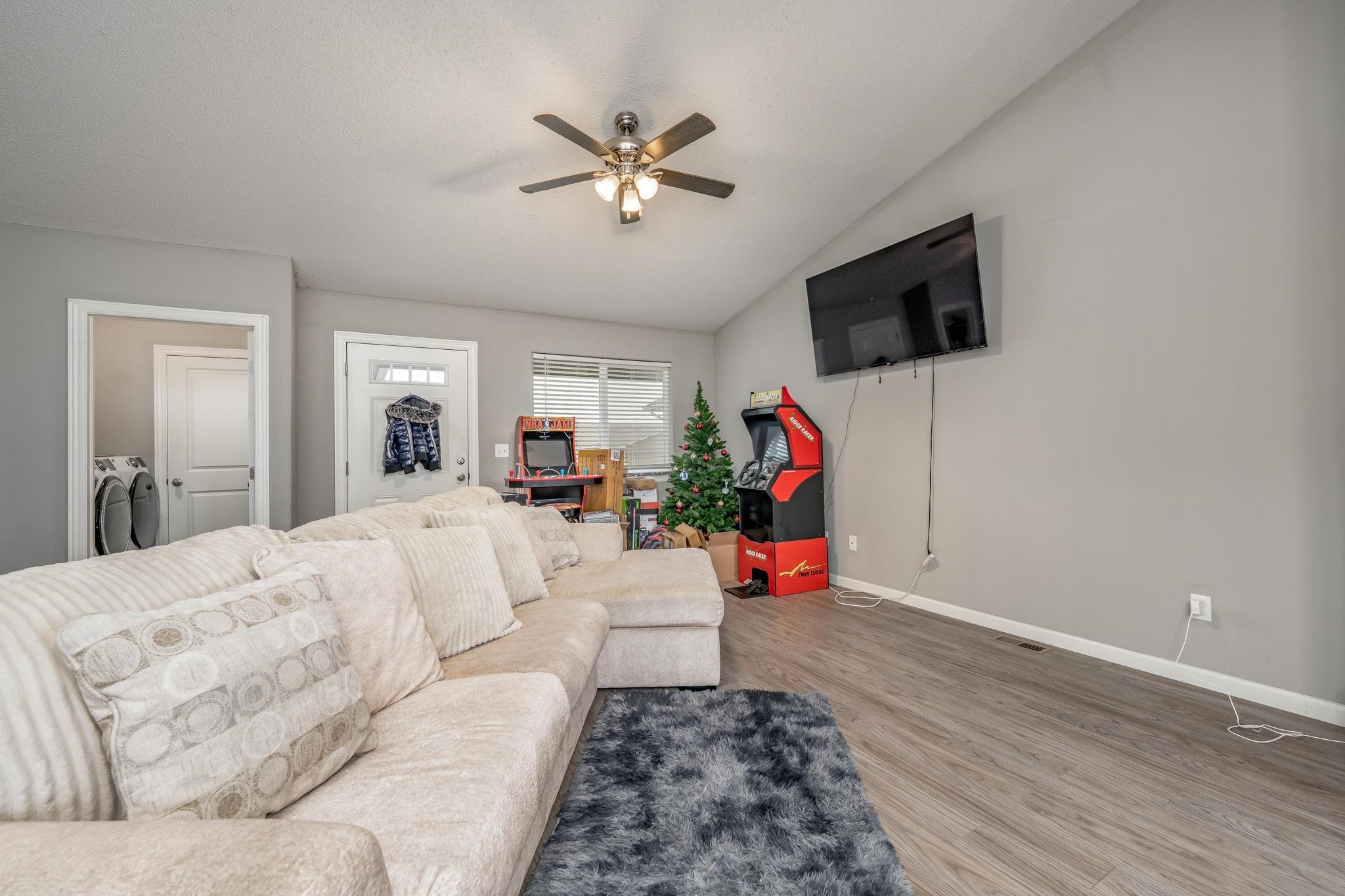 5286-5288 N Cypress Street Bel Aire KS 67226