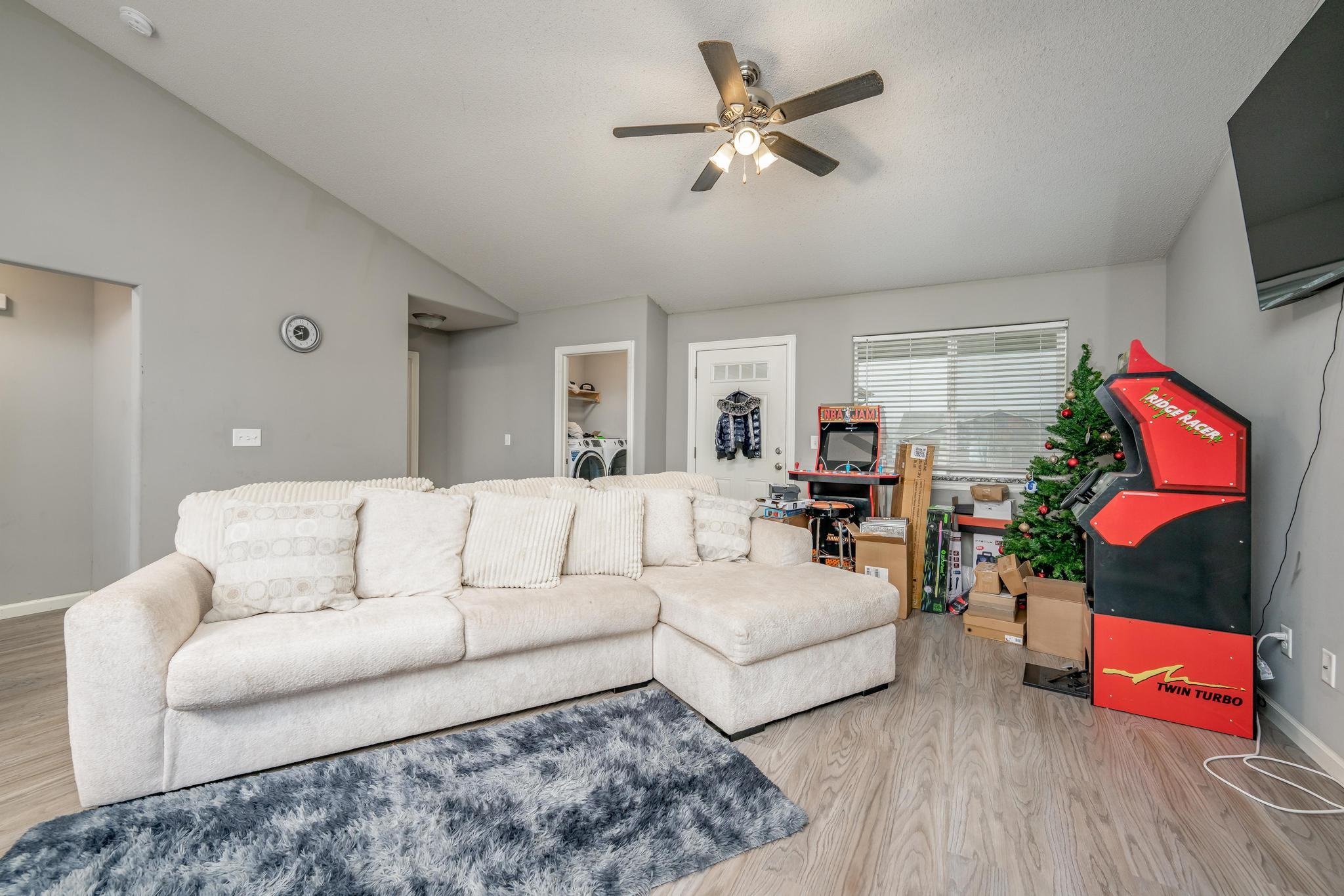 5286-5288 N Cypress Street Bel Aire KS 67226