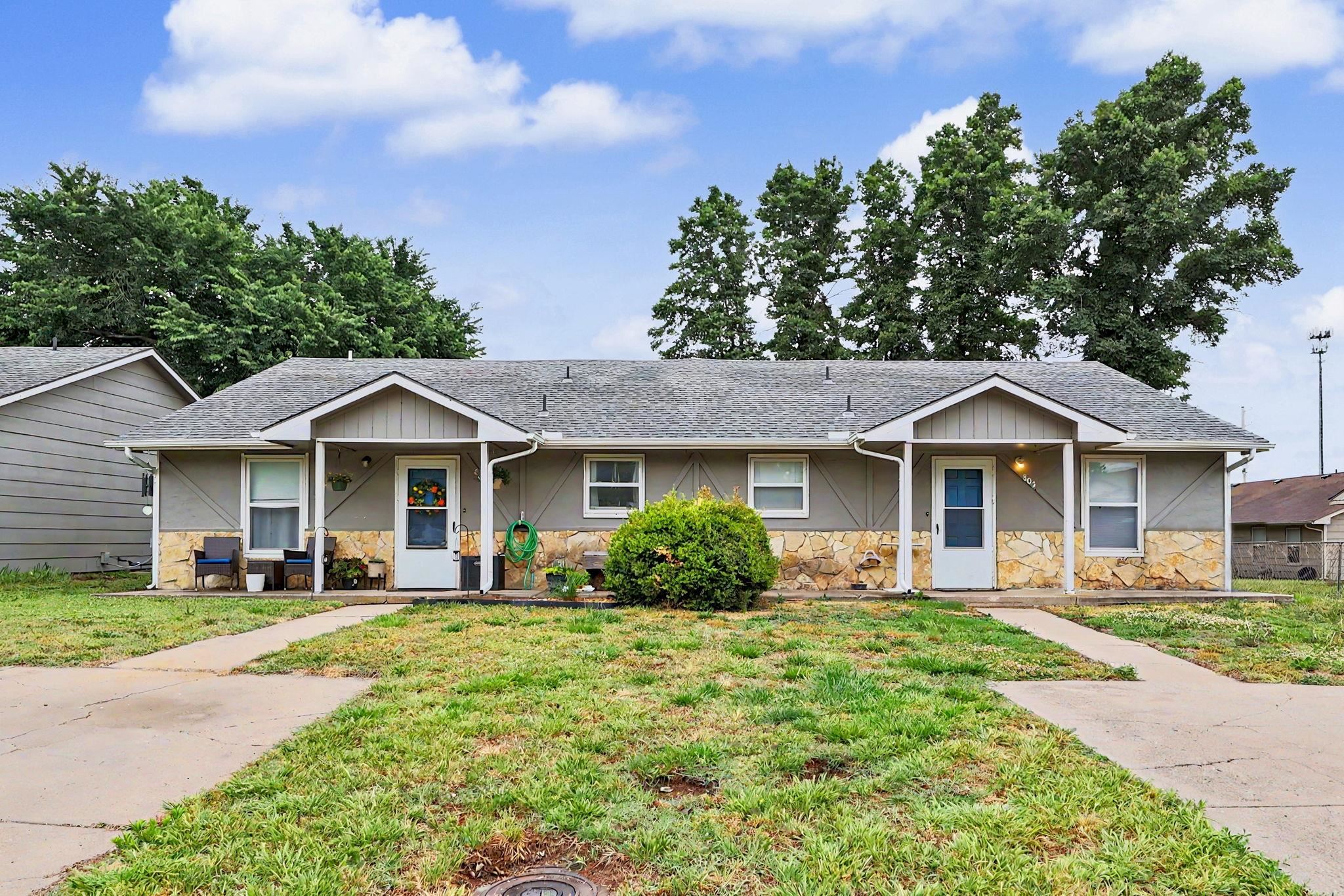 805-807 E 2nd Street Douglass KS 67039