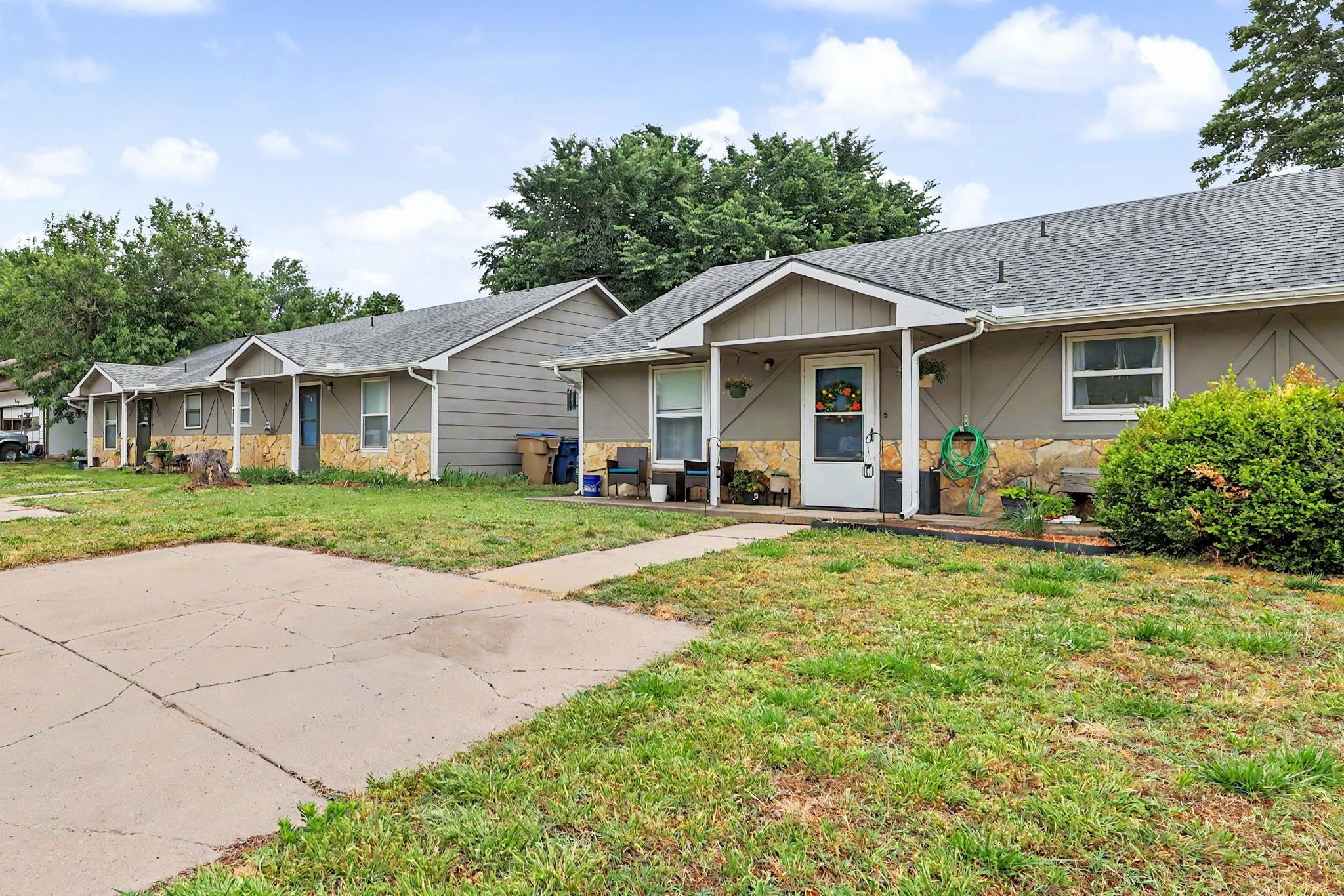 805-807 E 2nd Street Douglass KS 67039