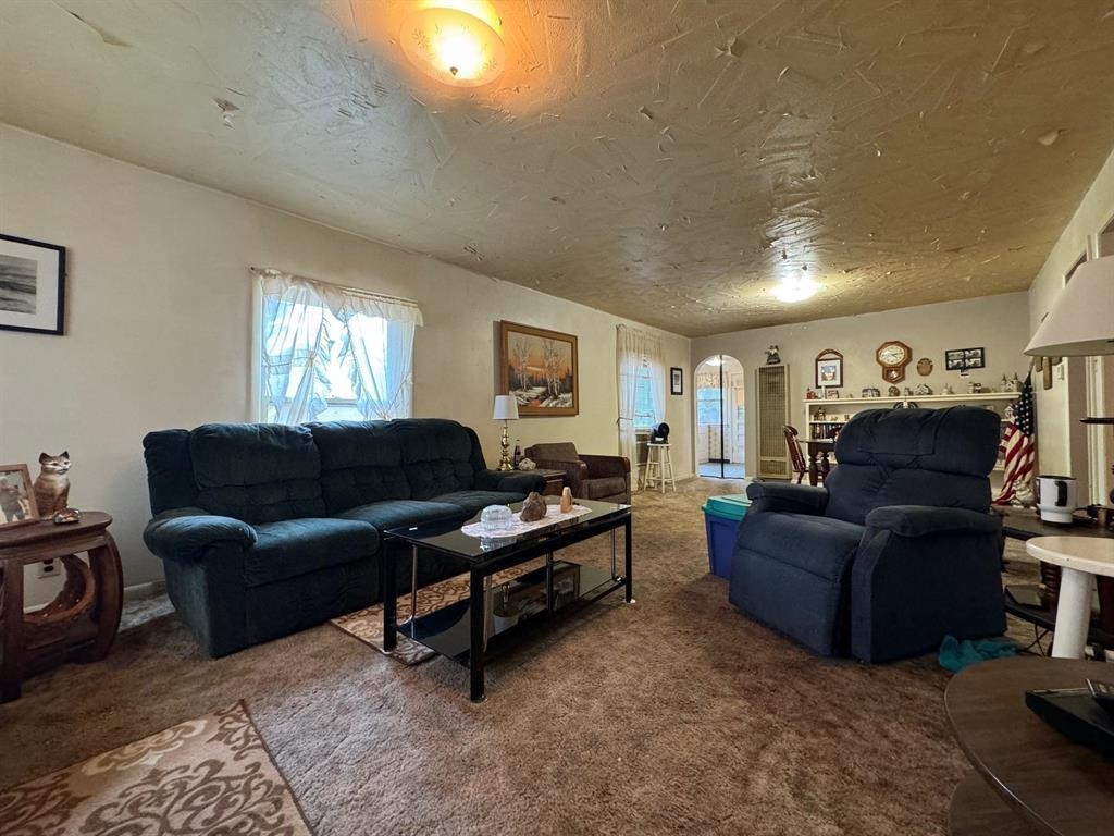615 N 2nd Arkansas City KS 67005