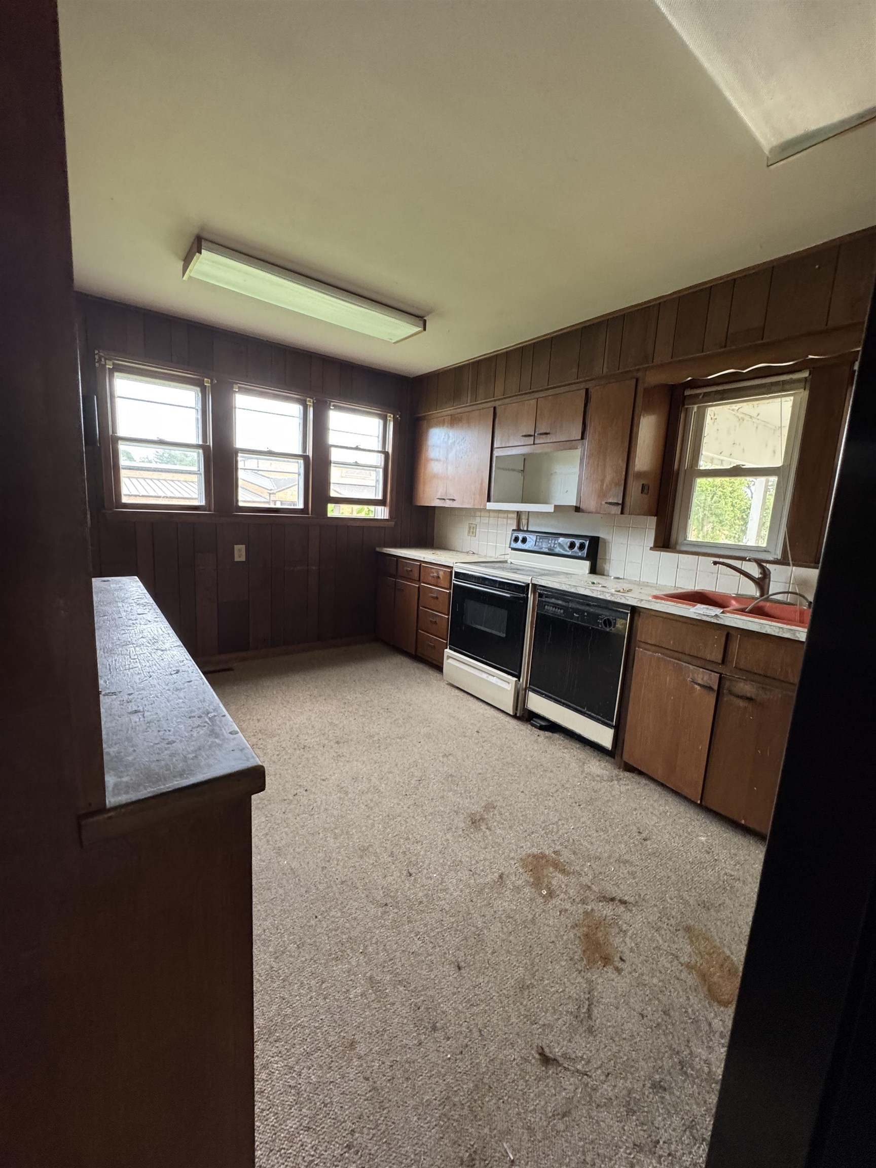 317 E Ross Street Clearwater KS 67206