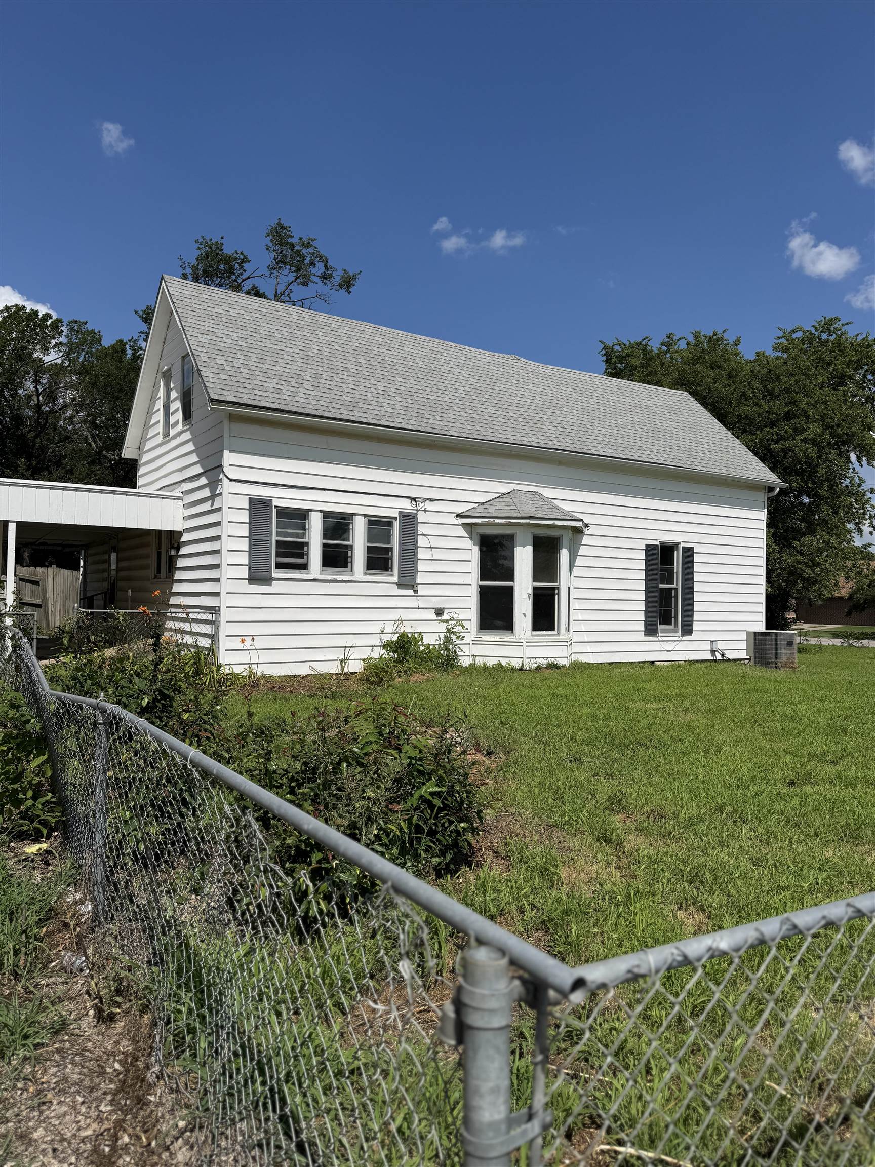 317 E Ross Street Clearwater KS 67206