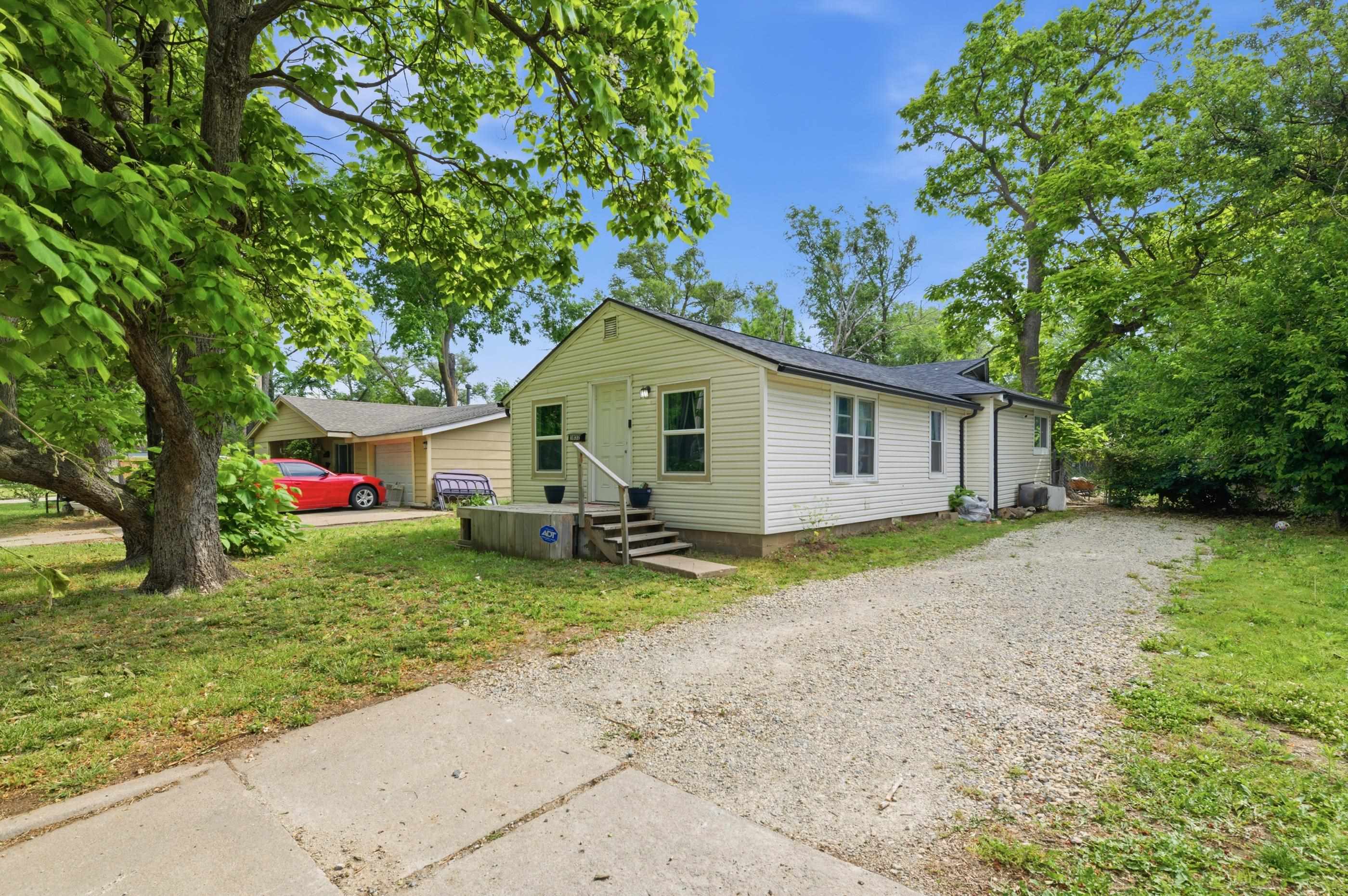 1832 S Bonn Wichita KS 67213