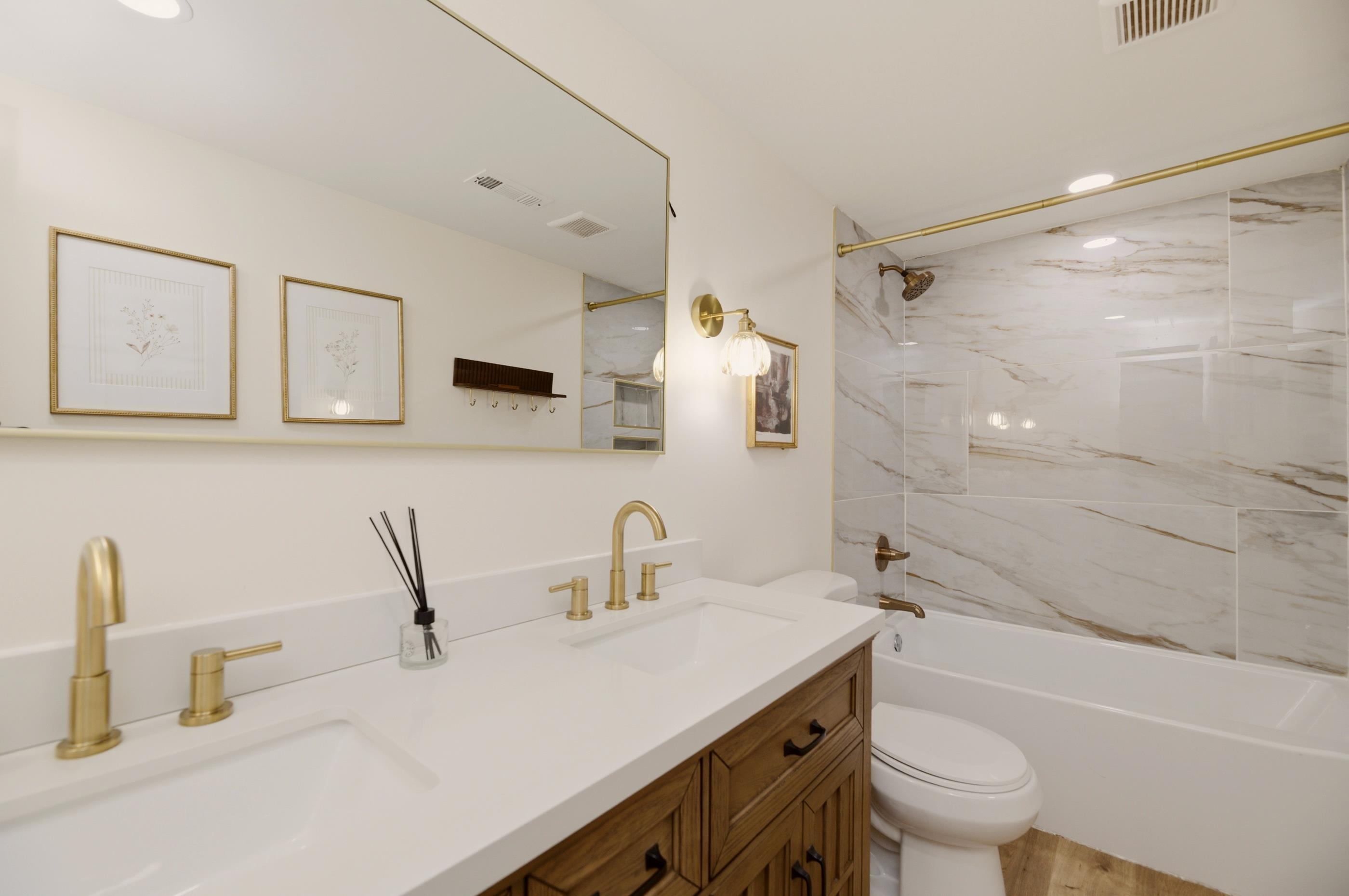 1832 S Bonn Wichita KS 67213