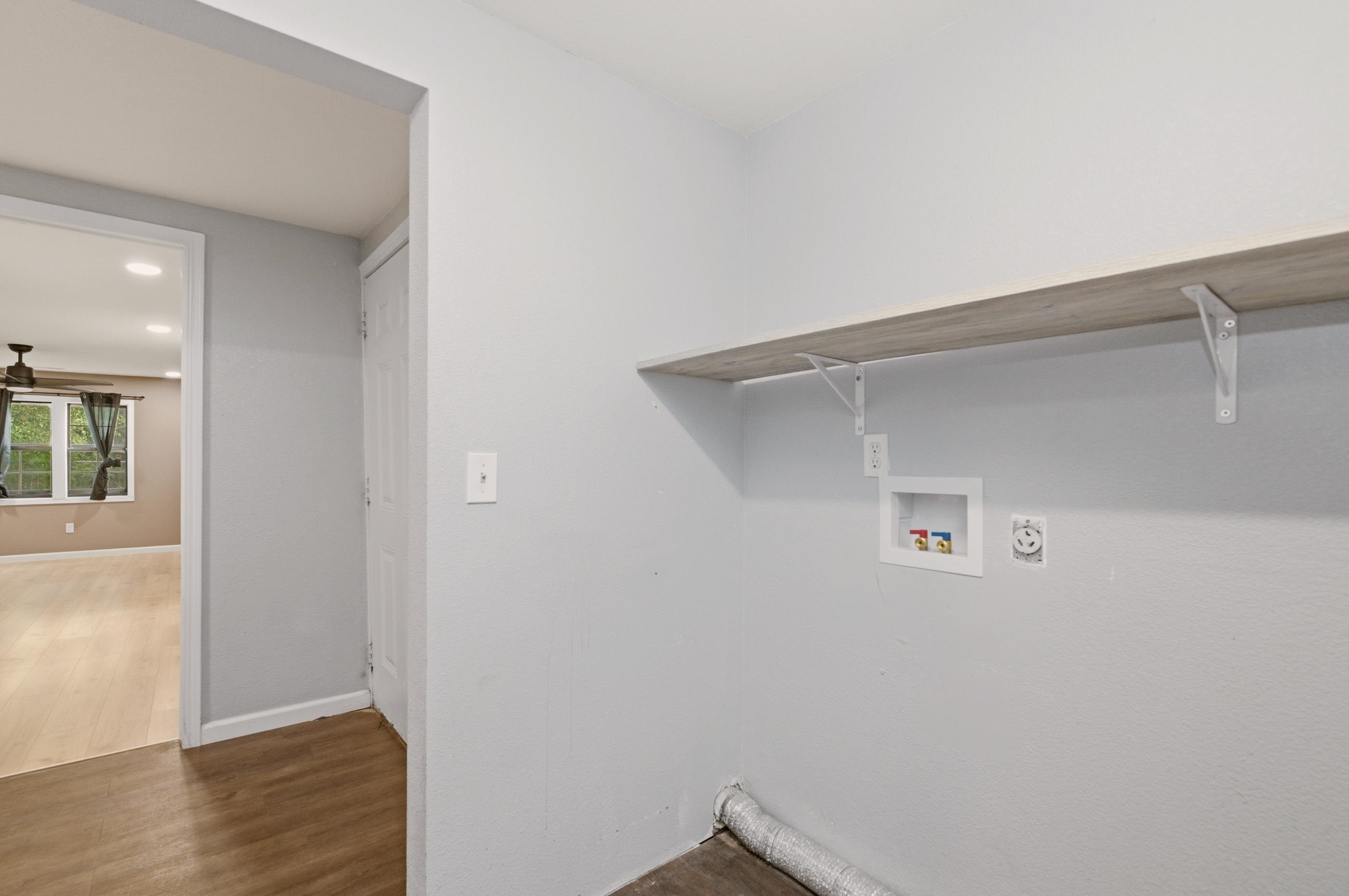 1832 S Bonn Wichita KS 67213