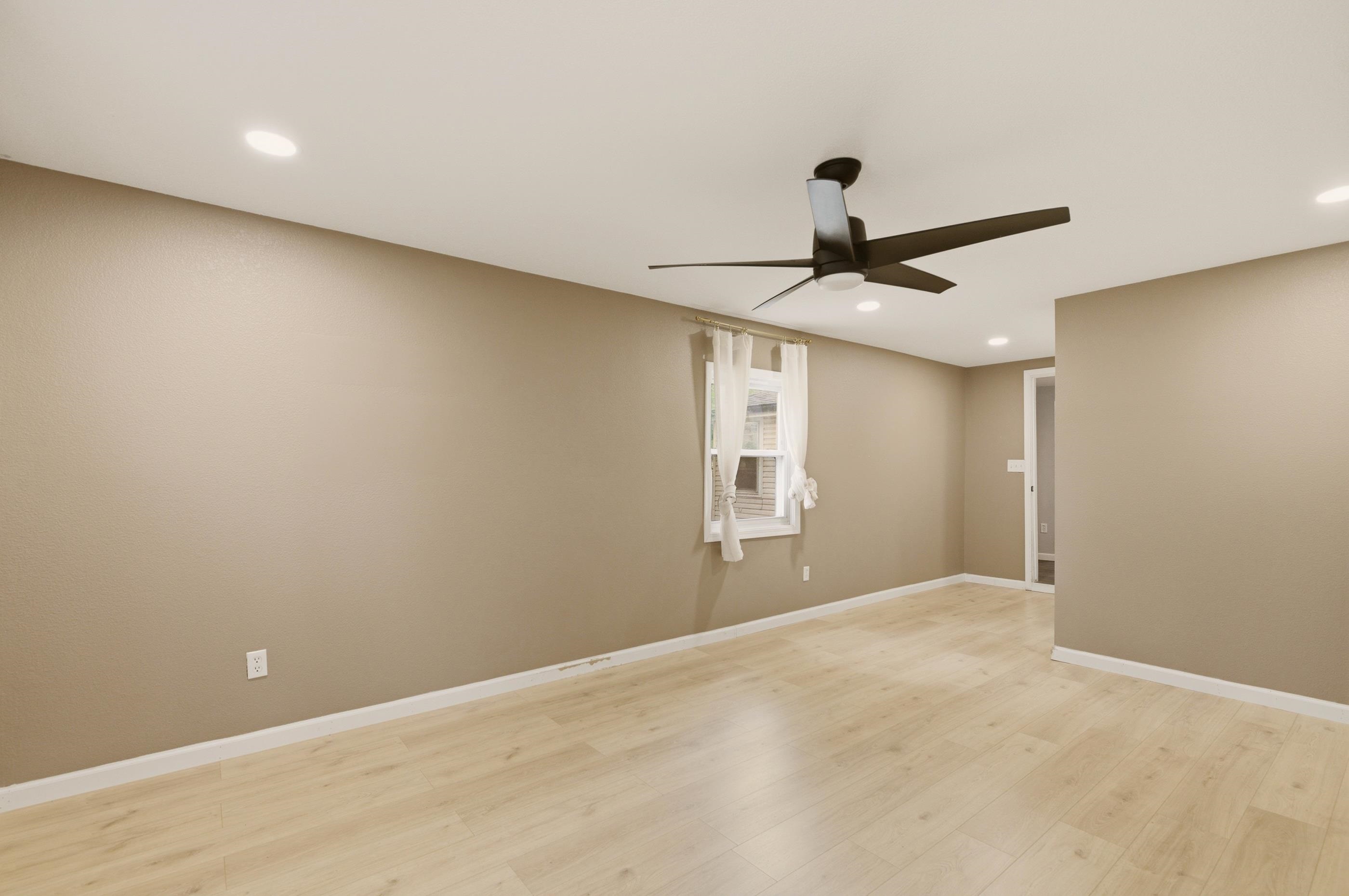 1832 S Bonn Wichita KS 67213