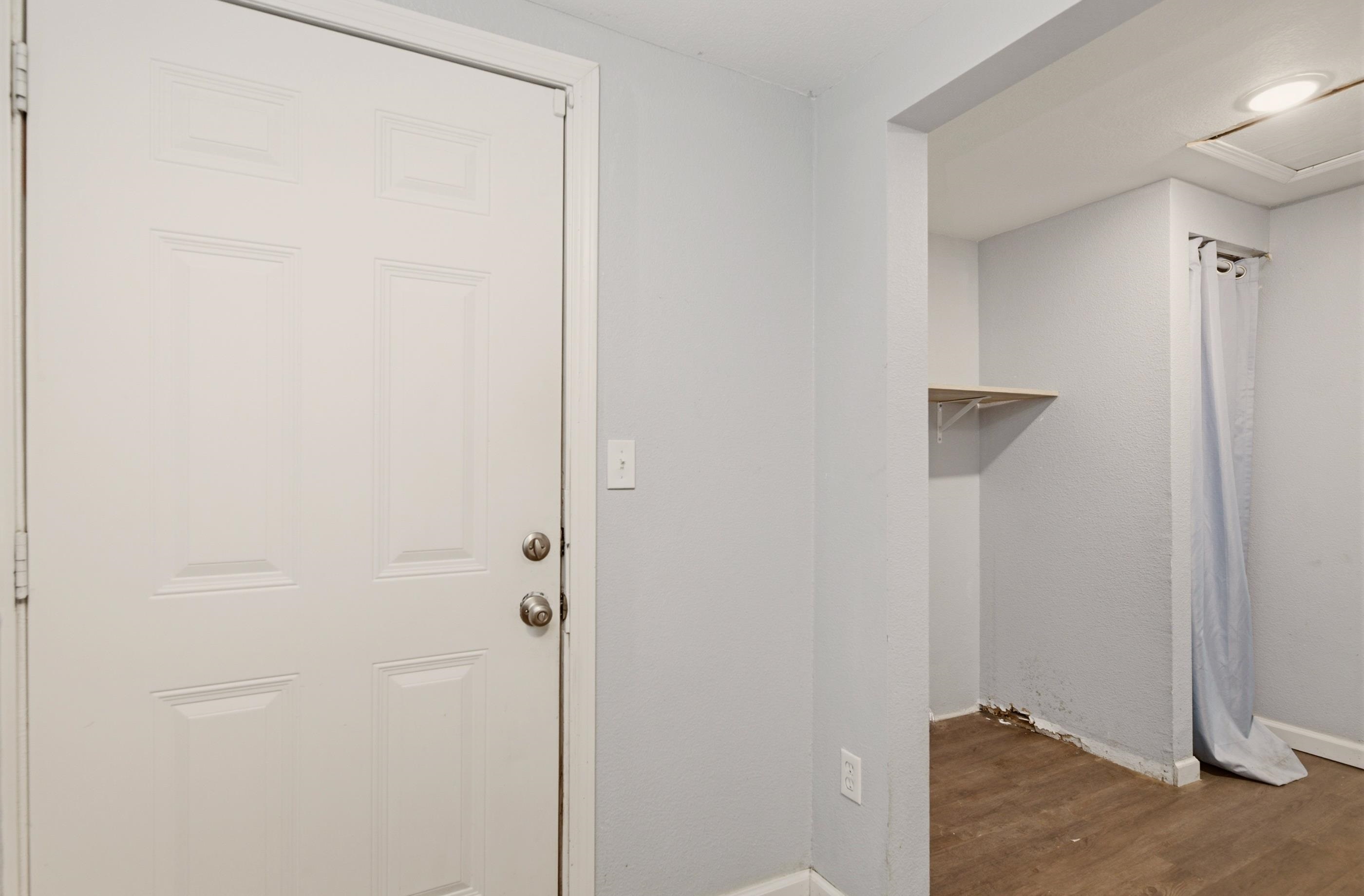 1832 S Bonn Wichita KS 67213