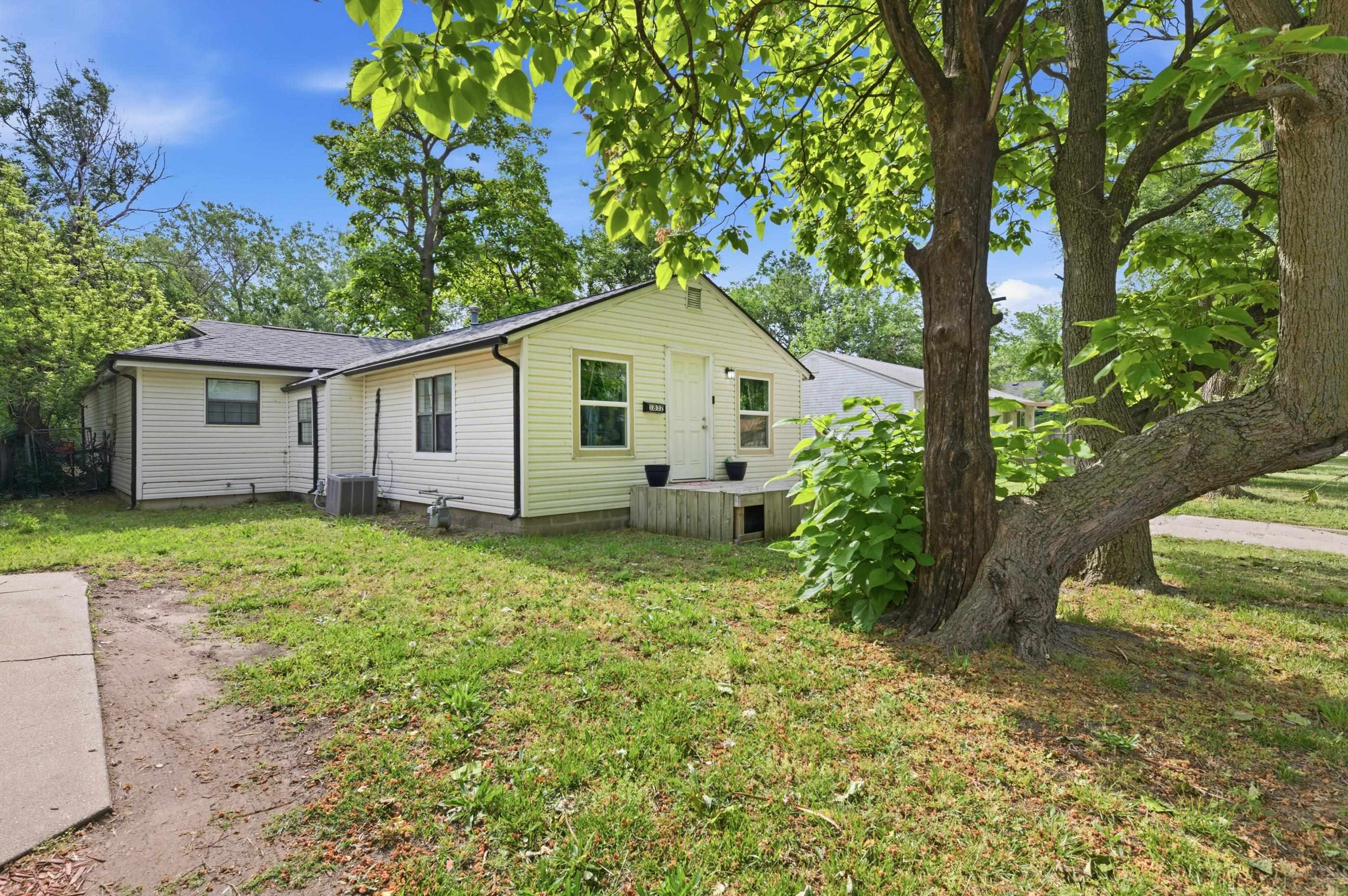 1832 S Bonn Wichita KS 67213