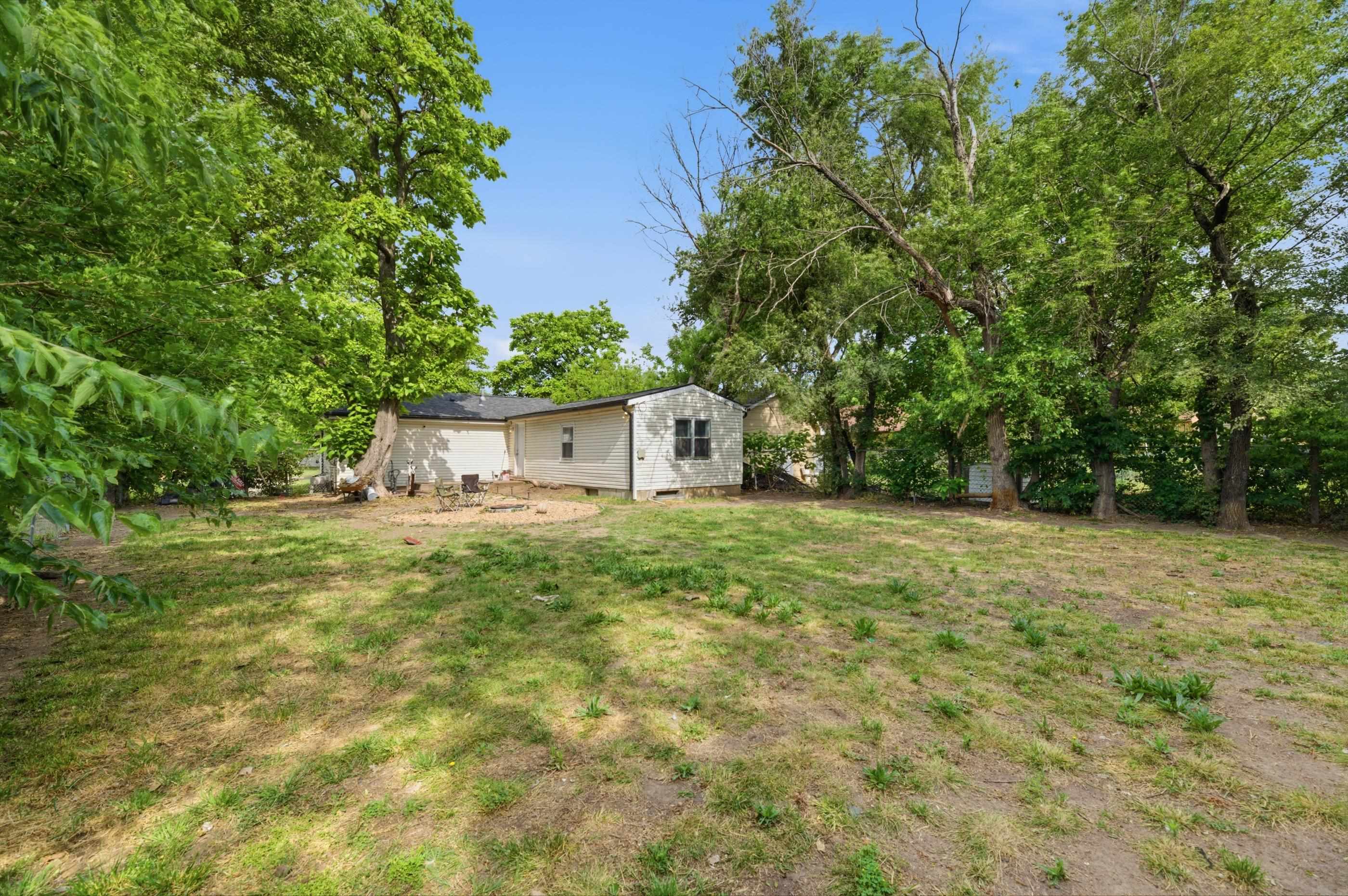 1832 S Bonn Wichita KS 67213