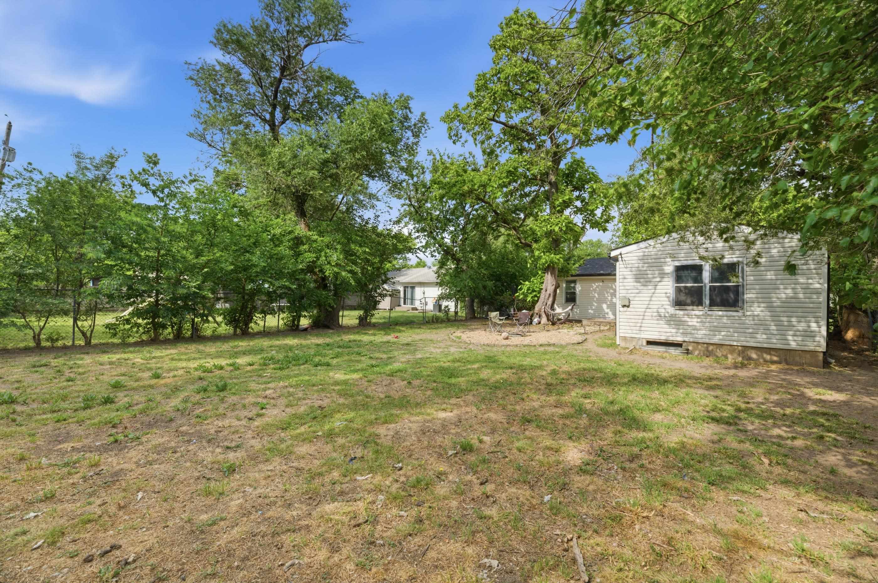 1832 S Bonn Wichita KS 67213