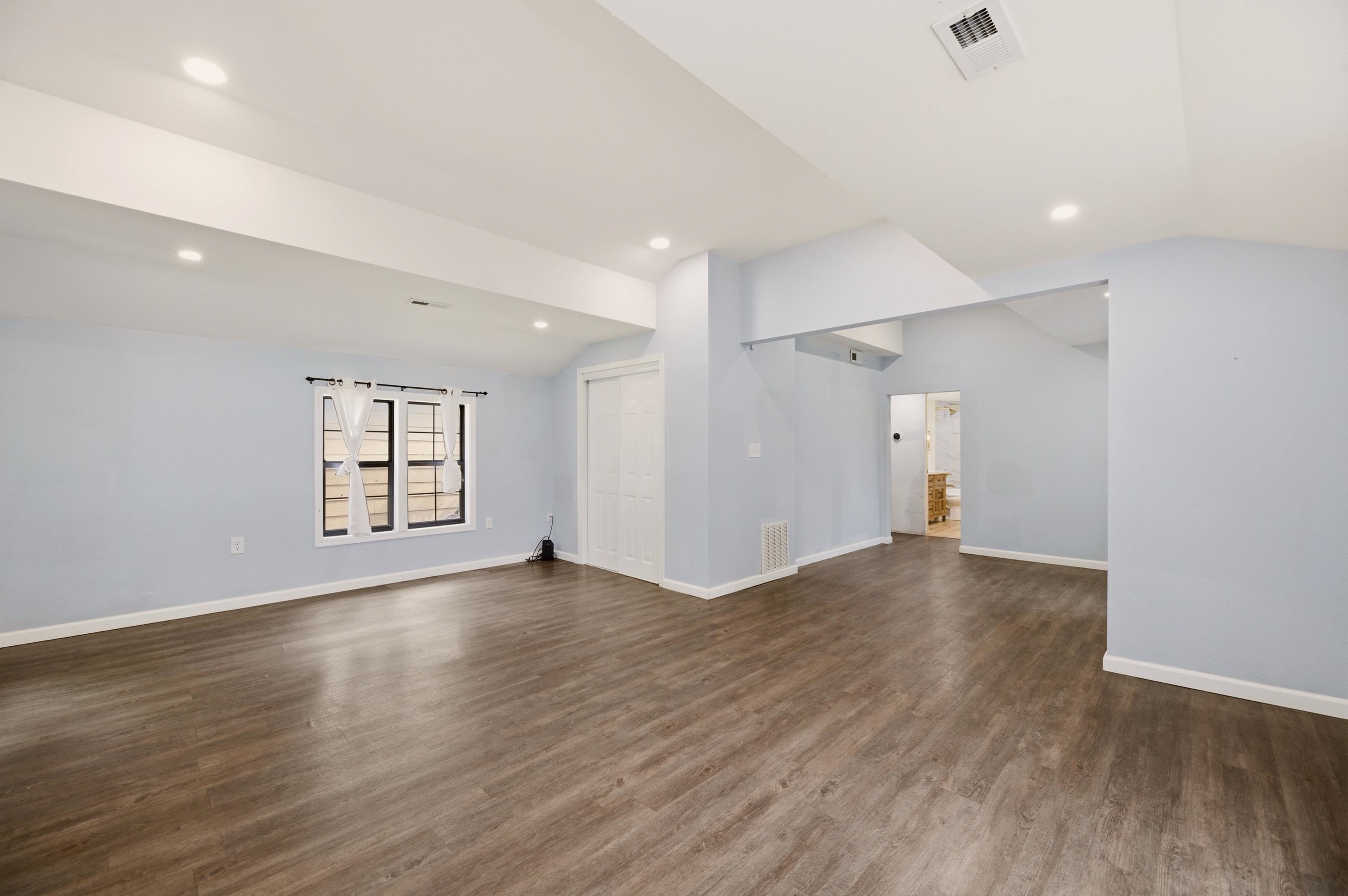 1832 S Bonn Wichita KS 67213