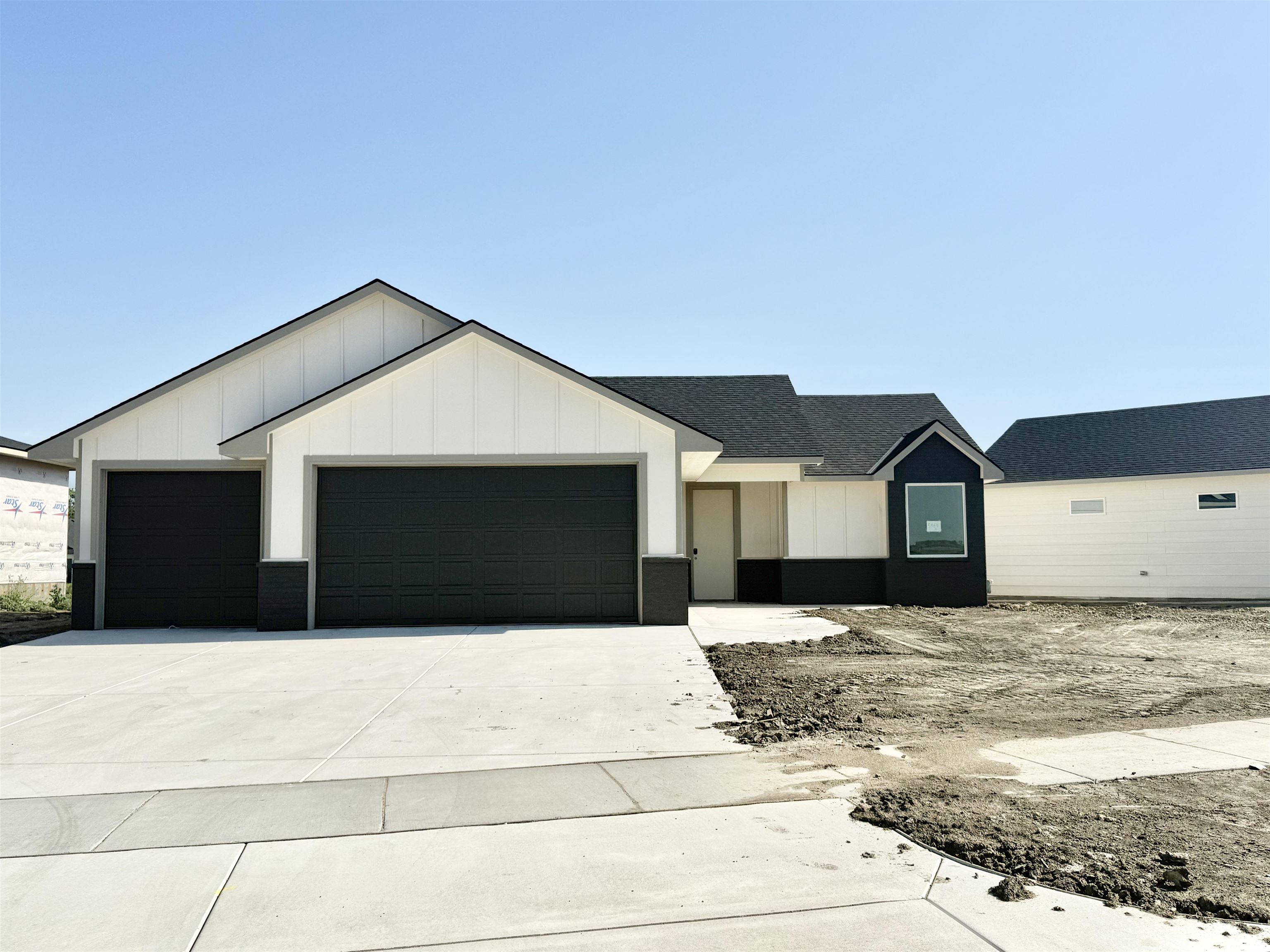 5464 N Toben Drive Bel Aire KS 67226