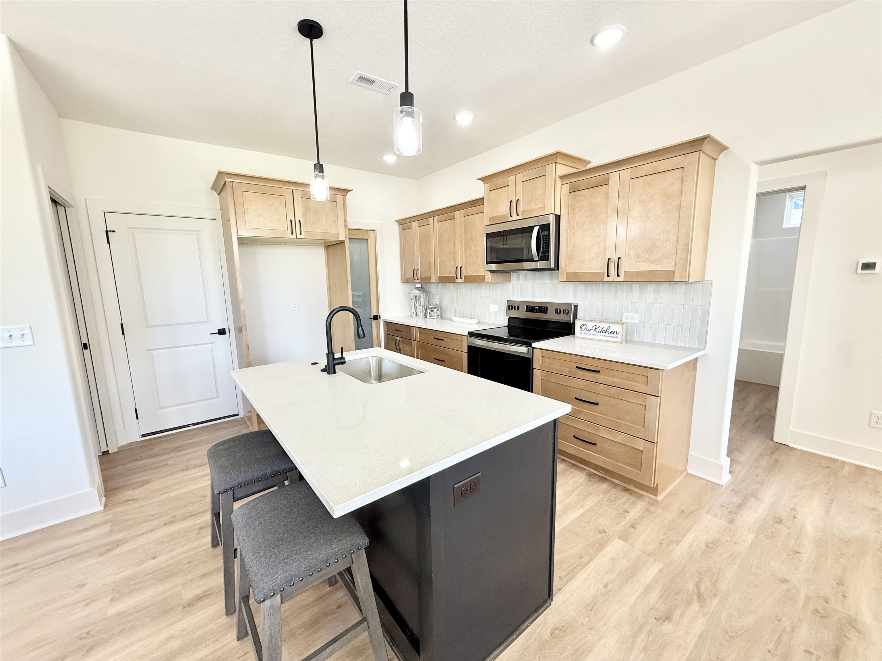 5464 N Toben Drive Bel Aire KS 67226