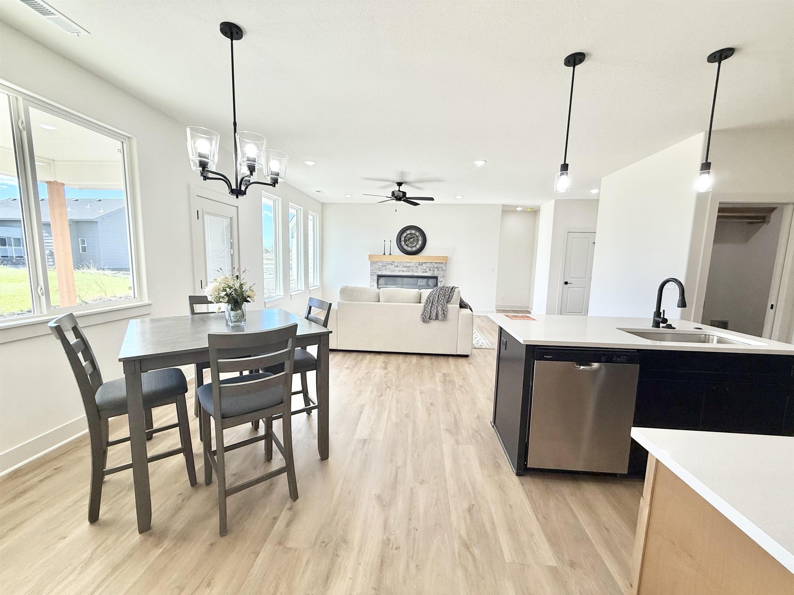 5464 N Toben Drive Bel Aire KS 67226