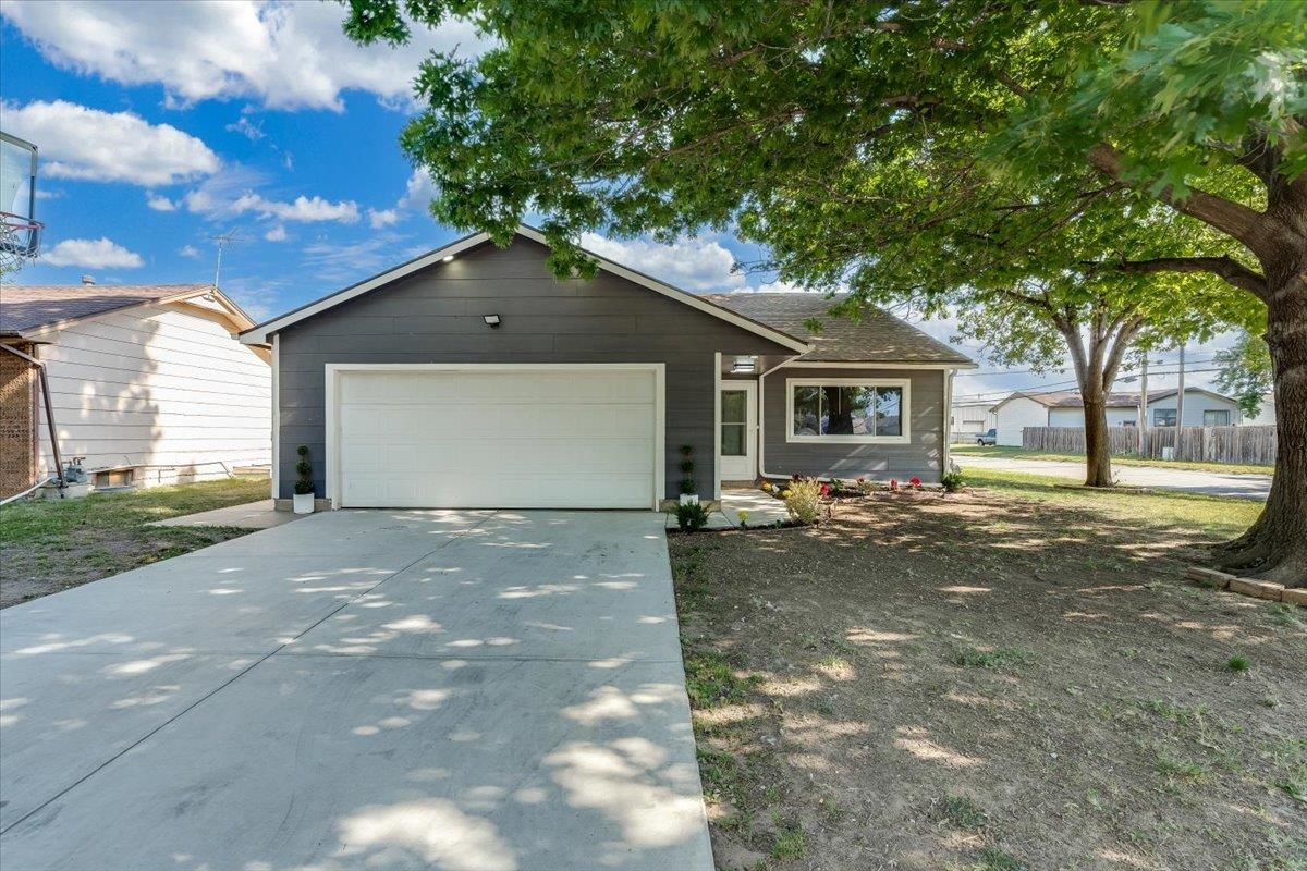 2902 W Maxwell Wichita KS 67217