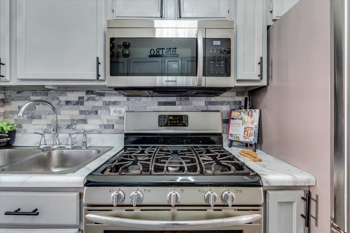 2902 W Maxwell Wichita KS 67217