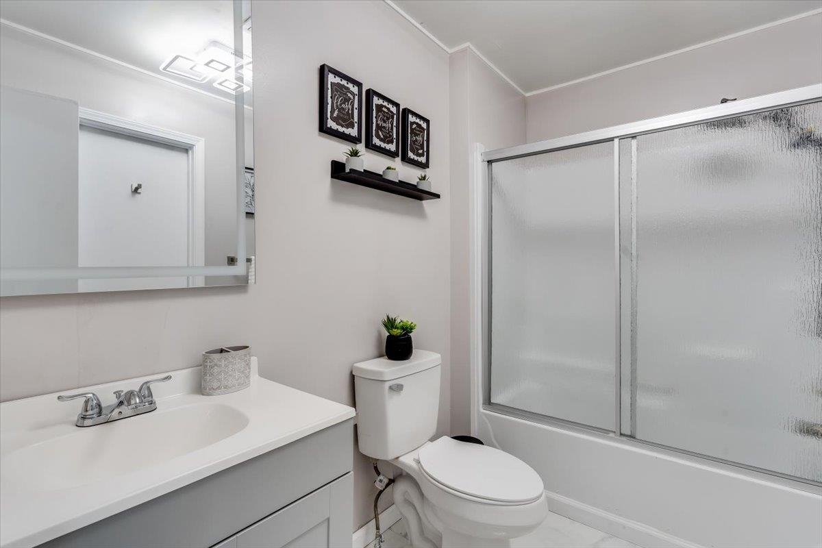 2902 W Maxwell Wichita KS 67217