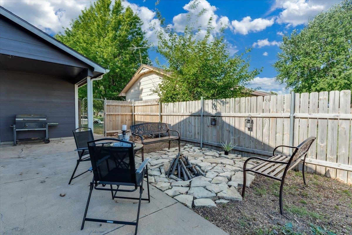2902 W Maxwell Wichita KS 67217