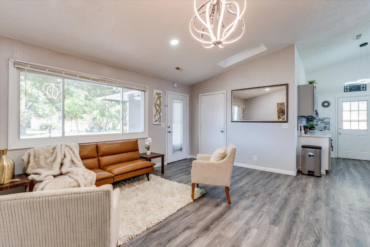 2902 W Maxwell Wichita KS 67217